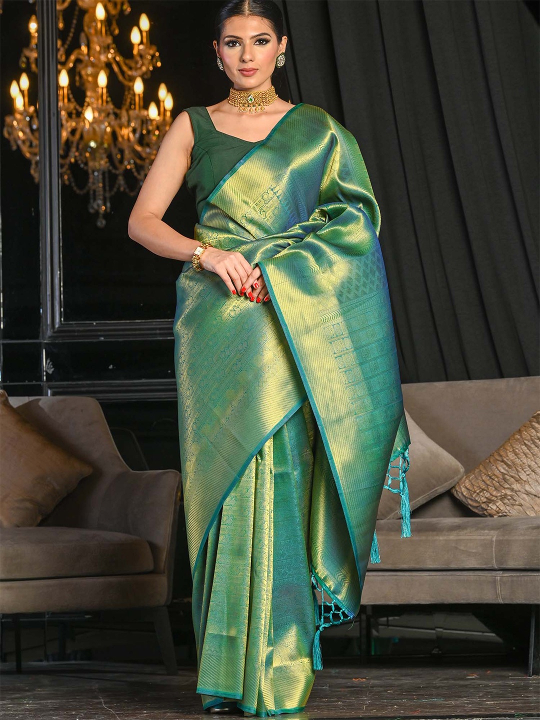 

BEATITUDE Green & Blue Ethnic Motifs Silk Blend Banarasi Saree