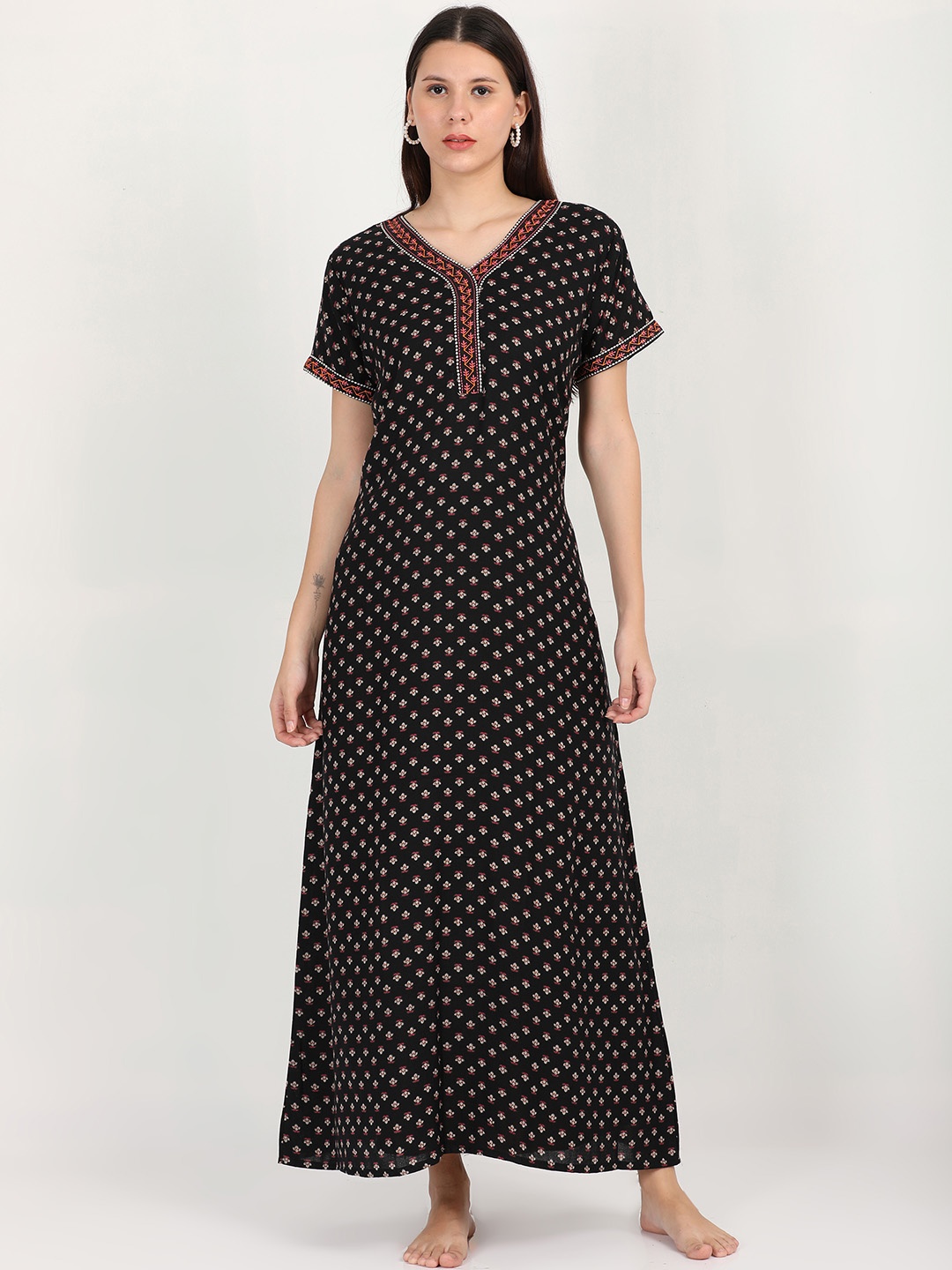 

9shines Label Black Printed Maxi Nightdress