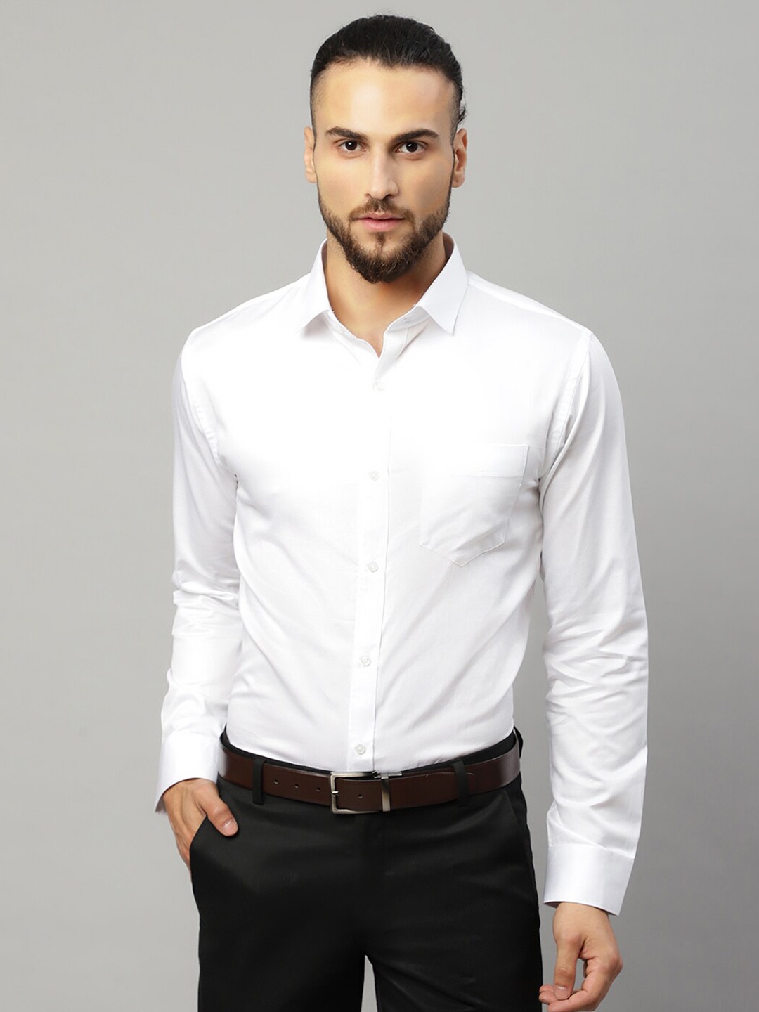

Rodamo Men White Slim Fit Casual Shirt