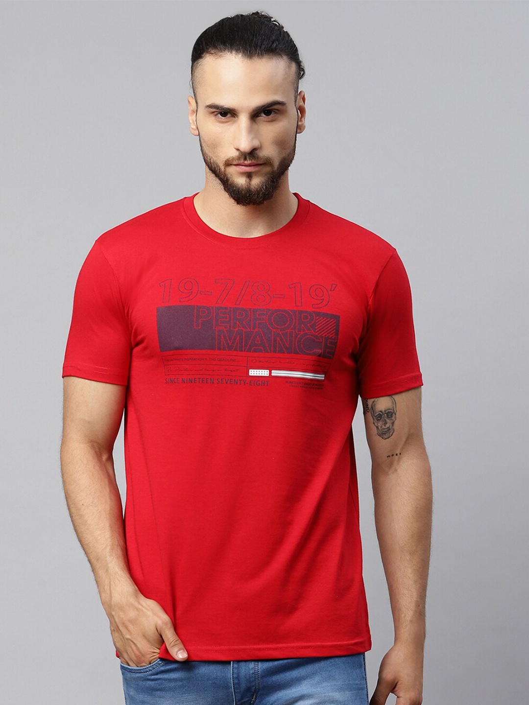 

Rodamo Men Red Typography Printed Slim Fit Cotton T-shirt