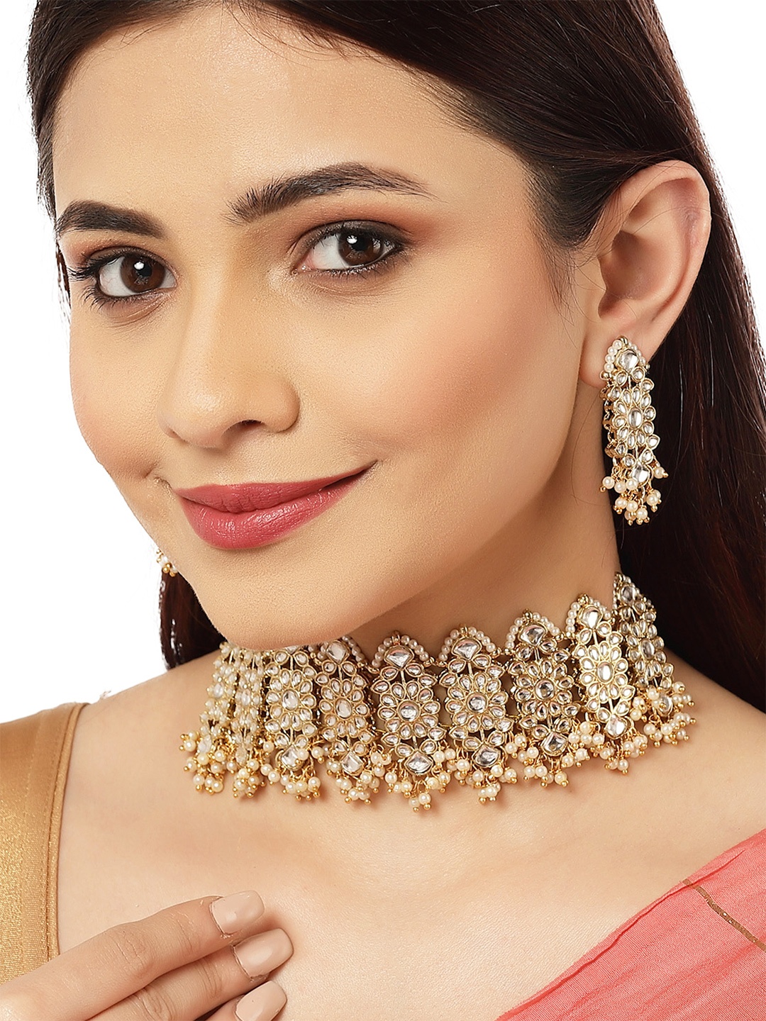 

KARATCART Gold-Plated Kundan Studded Choker Jewellery Set