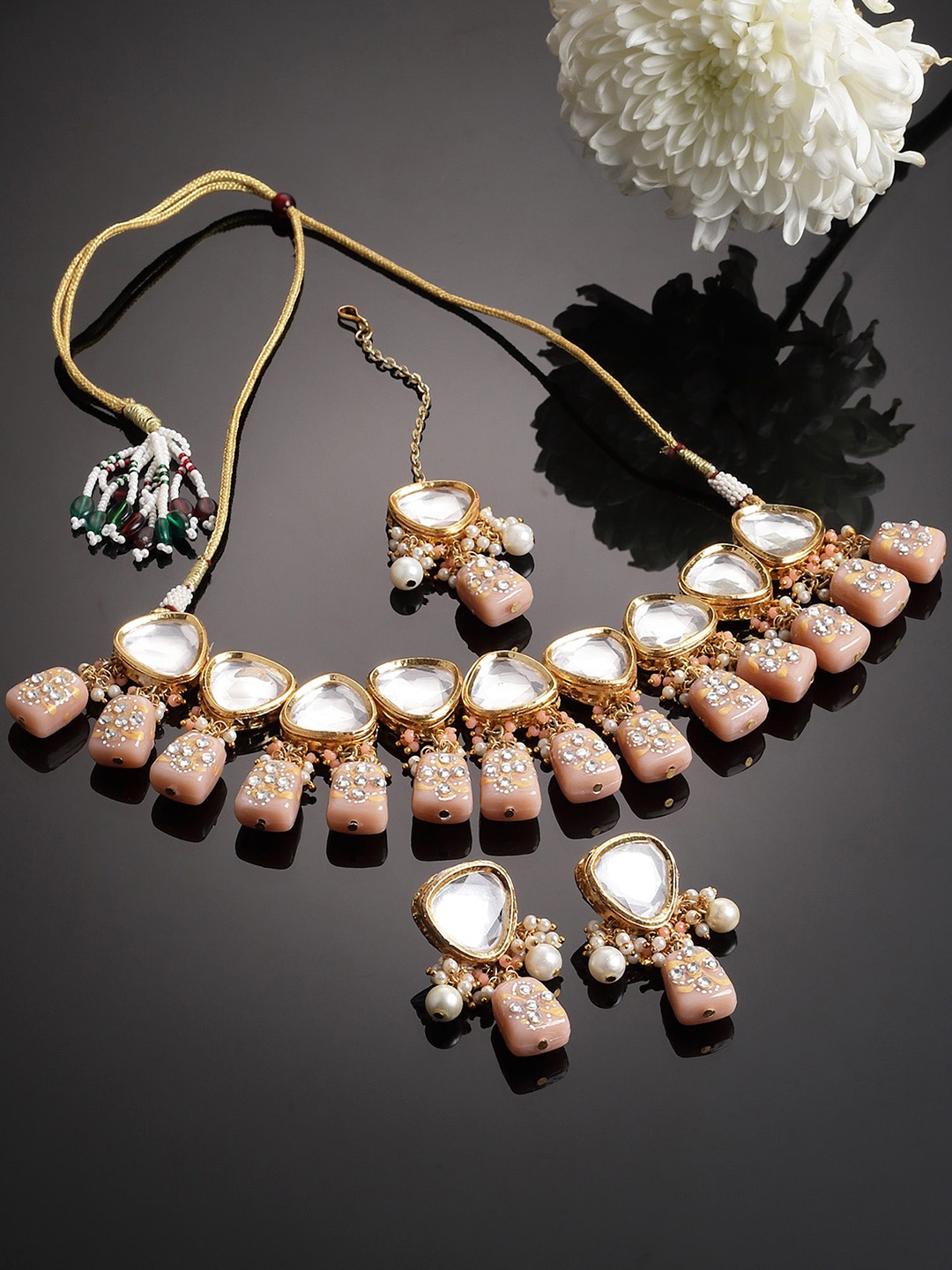 

KARATCART Gold-Plated Peach Studded Kundan Jewellery set