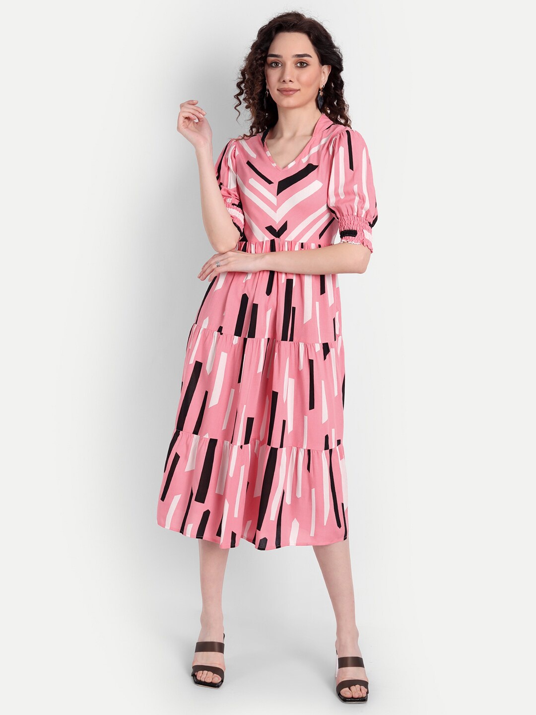 

Aaruvi Ruchi Verma Pink & White Geometric Printed Fit & Flare Midi Dress