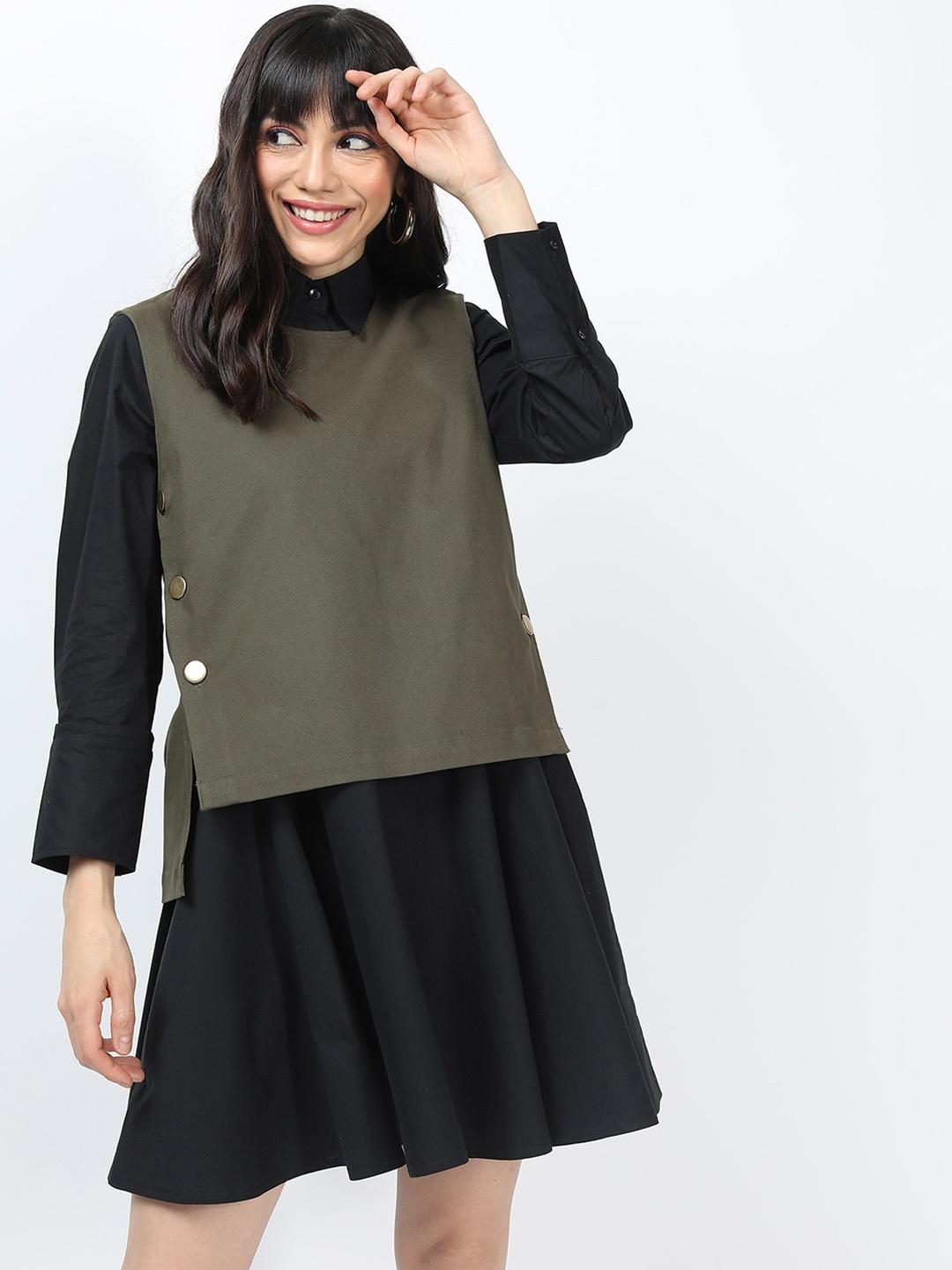 

Tokyo Talkies Women Black & Green Solid A-Line Dress
