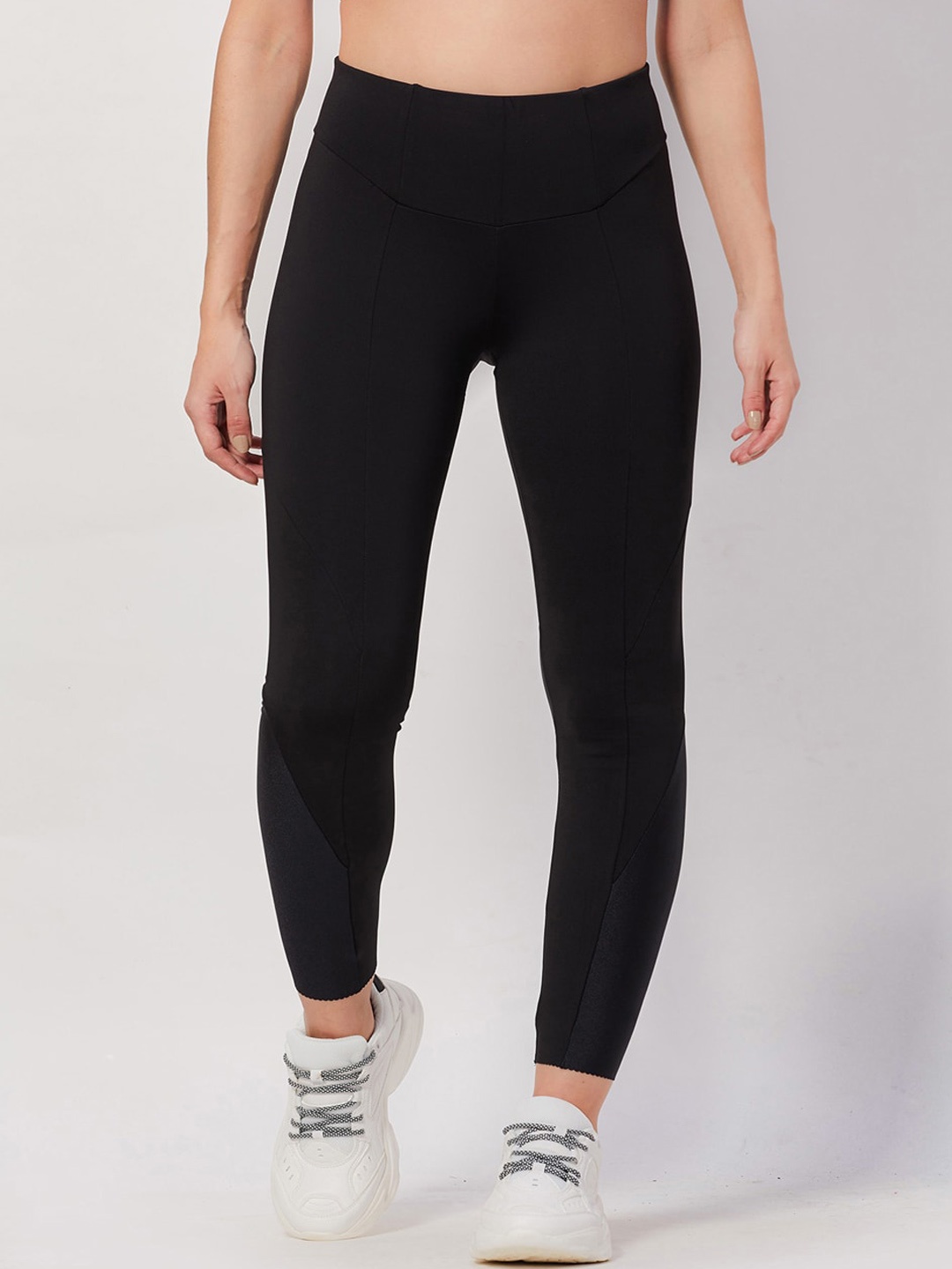 

SEEQ Women Black Solid Tights
