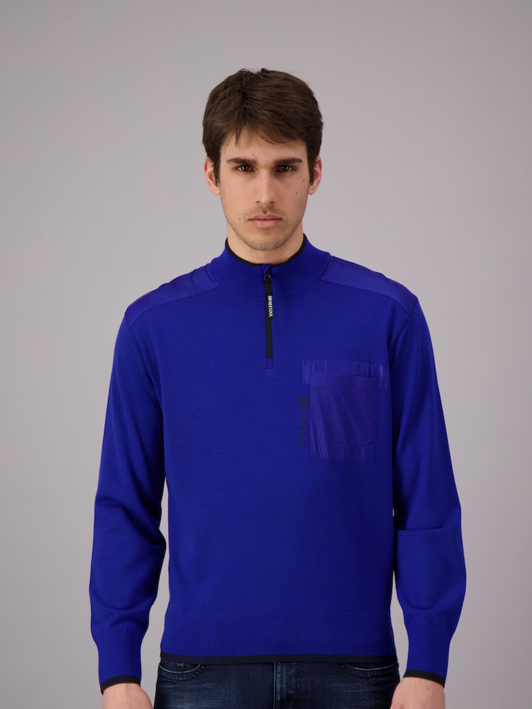 

FREESOUL Men Blue Solid Pullover