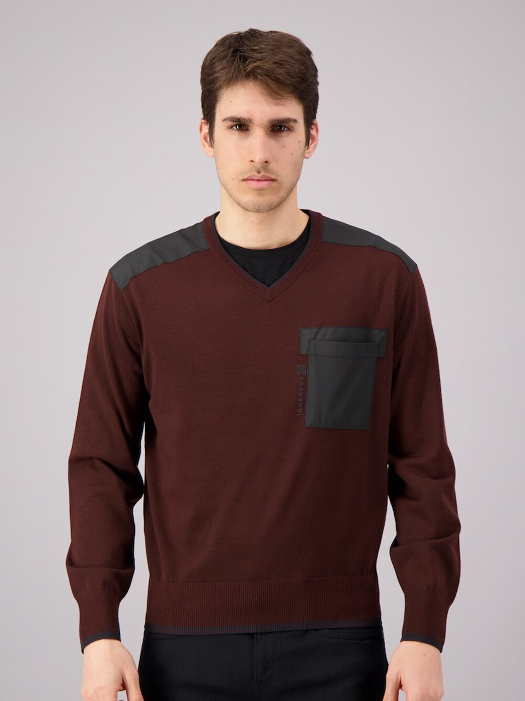 

FREESOUL Men Maroon & Black Pullover