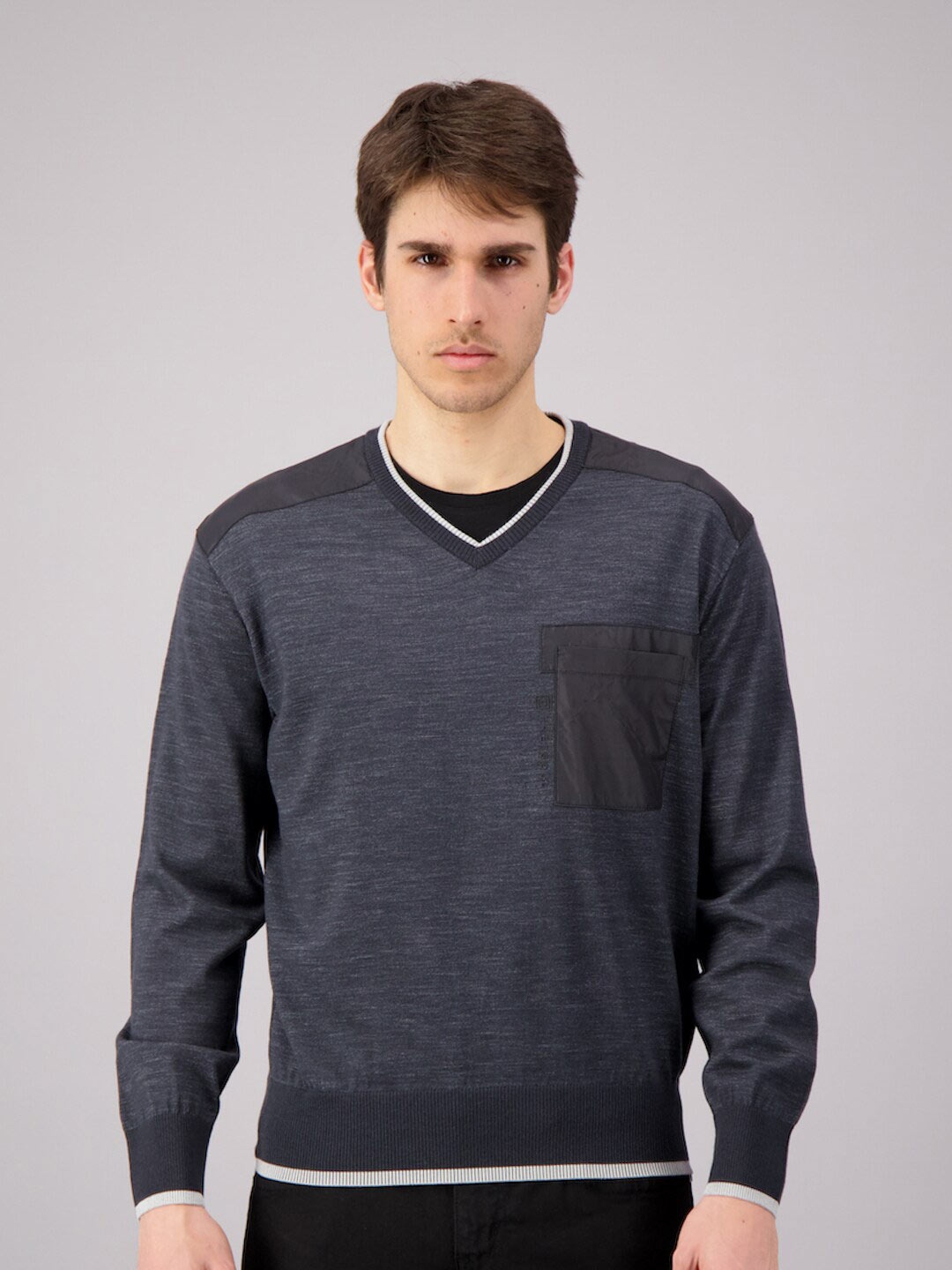 

FREESOUL Men Black Sweater Vest