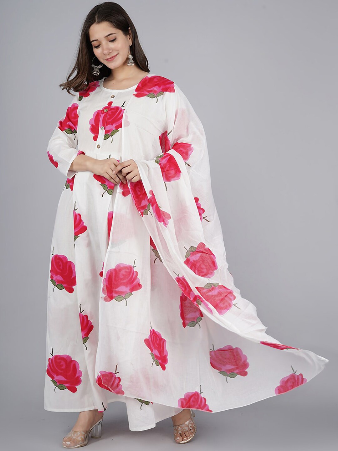 

OMASK Women White Floral Printed Thread Work Floral Kurta