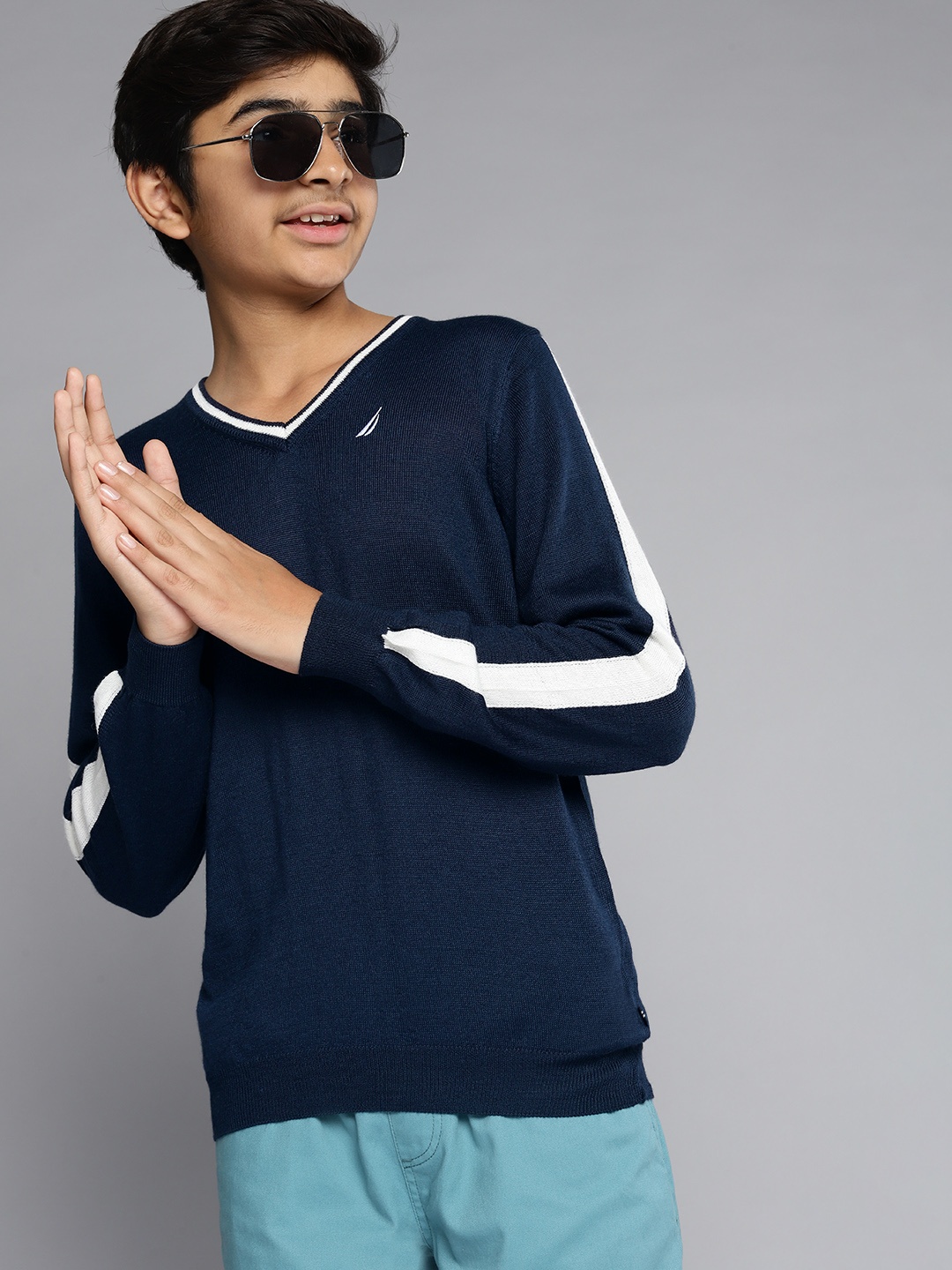 

Nautica Boys Navy Blue Solid V-Neck Acrylic Pullover