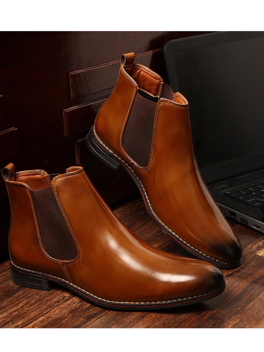 

MUTAQINOTI Men Tan Patent Leather High-Top Chelsea Boots