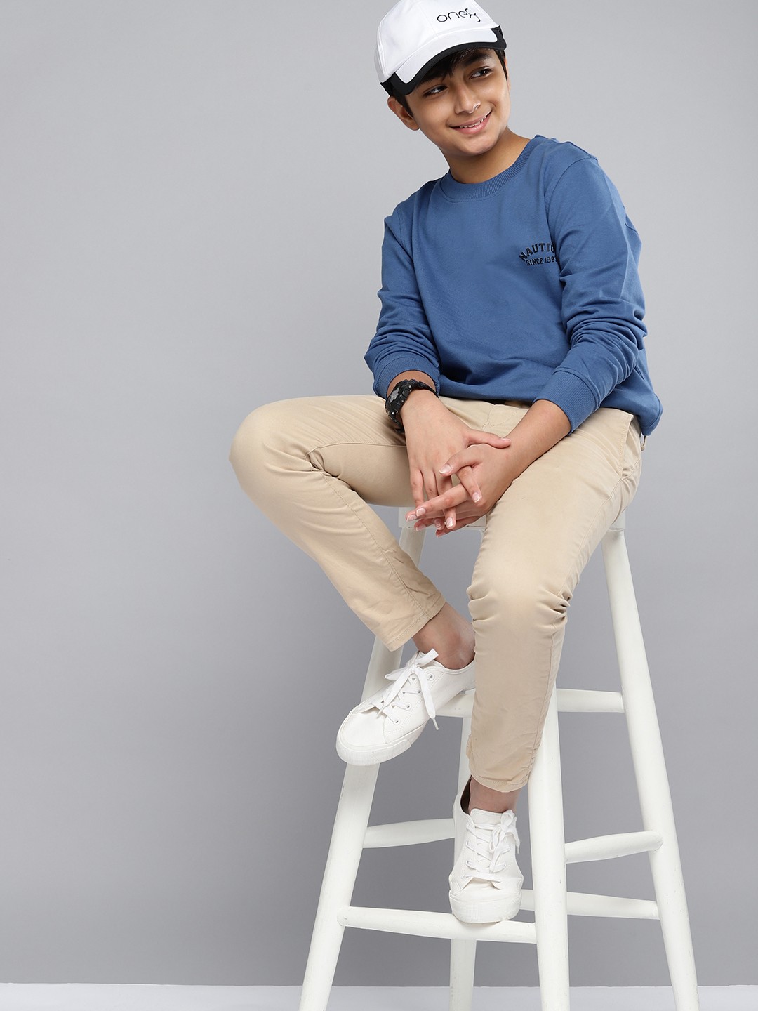 

Nautica Boys Blue Solid Pure Cotton Sweatshirt