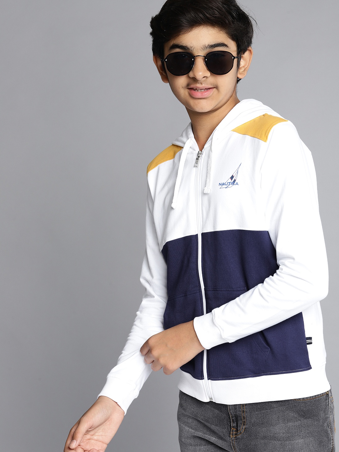 

Nautica Boys White & Navy Blue Colourblocked Hooded Pure Cotton Sweatshirt