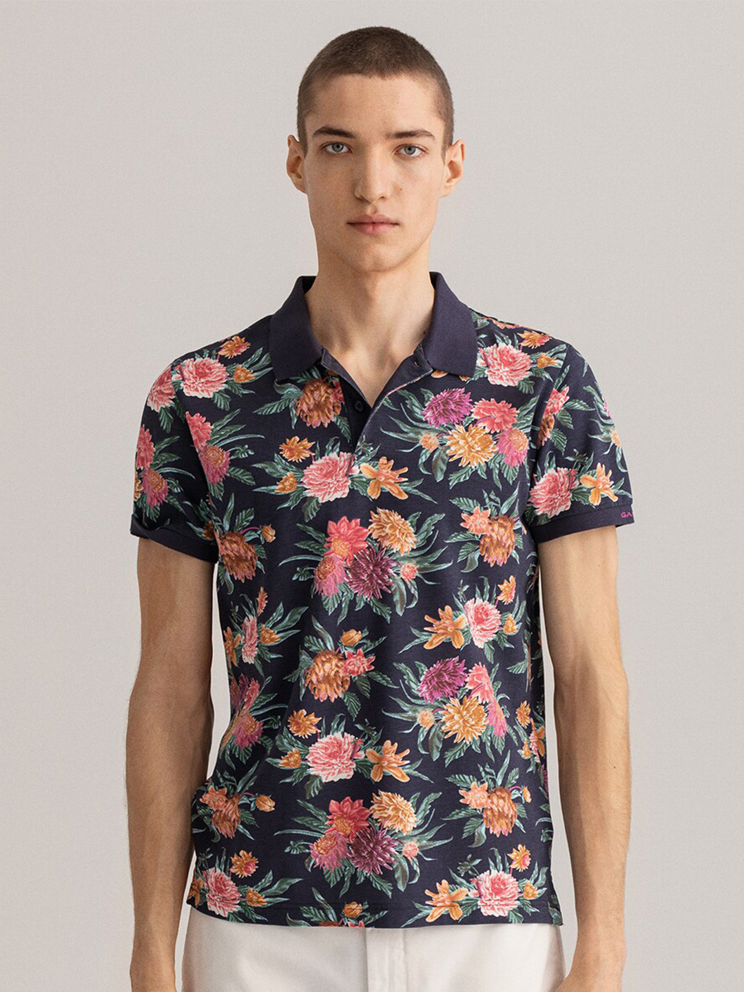 

GANT Men Navy Blue Floral Printed Polo Collar Pure Cotton T-shirt