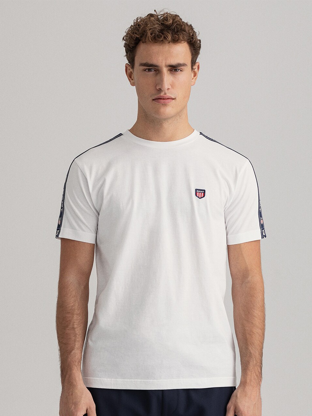 

GANT Men White Pure Cotton T-shirt