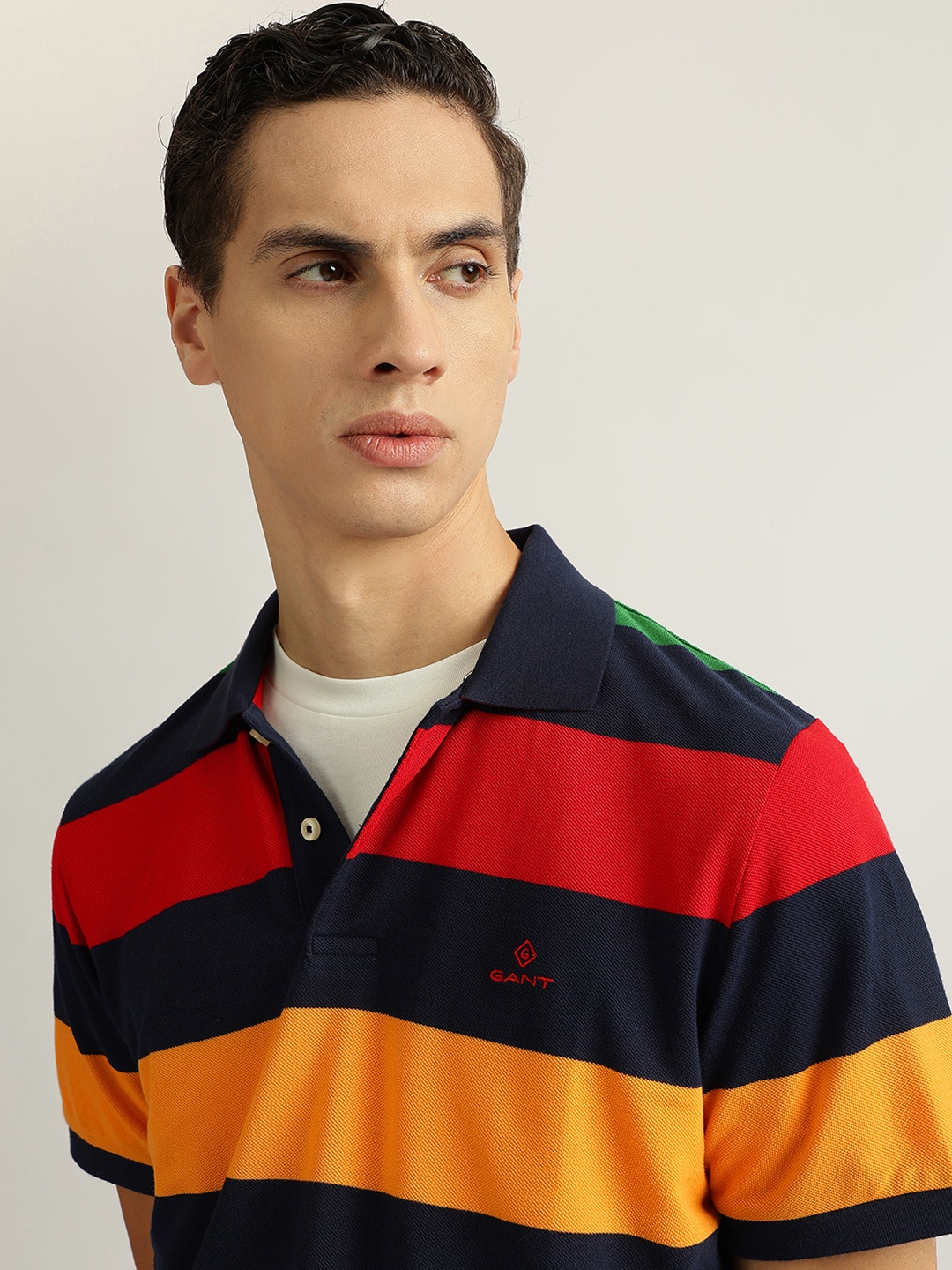 

GANT Men Navy Blue & Red Colourblocked Polo Collar Pure Cotton T-shirt