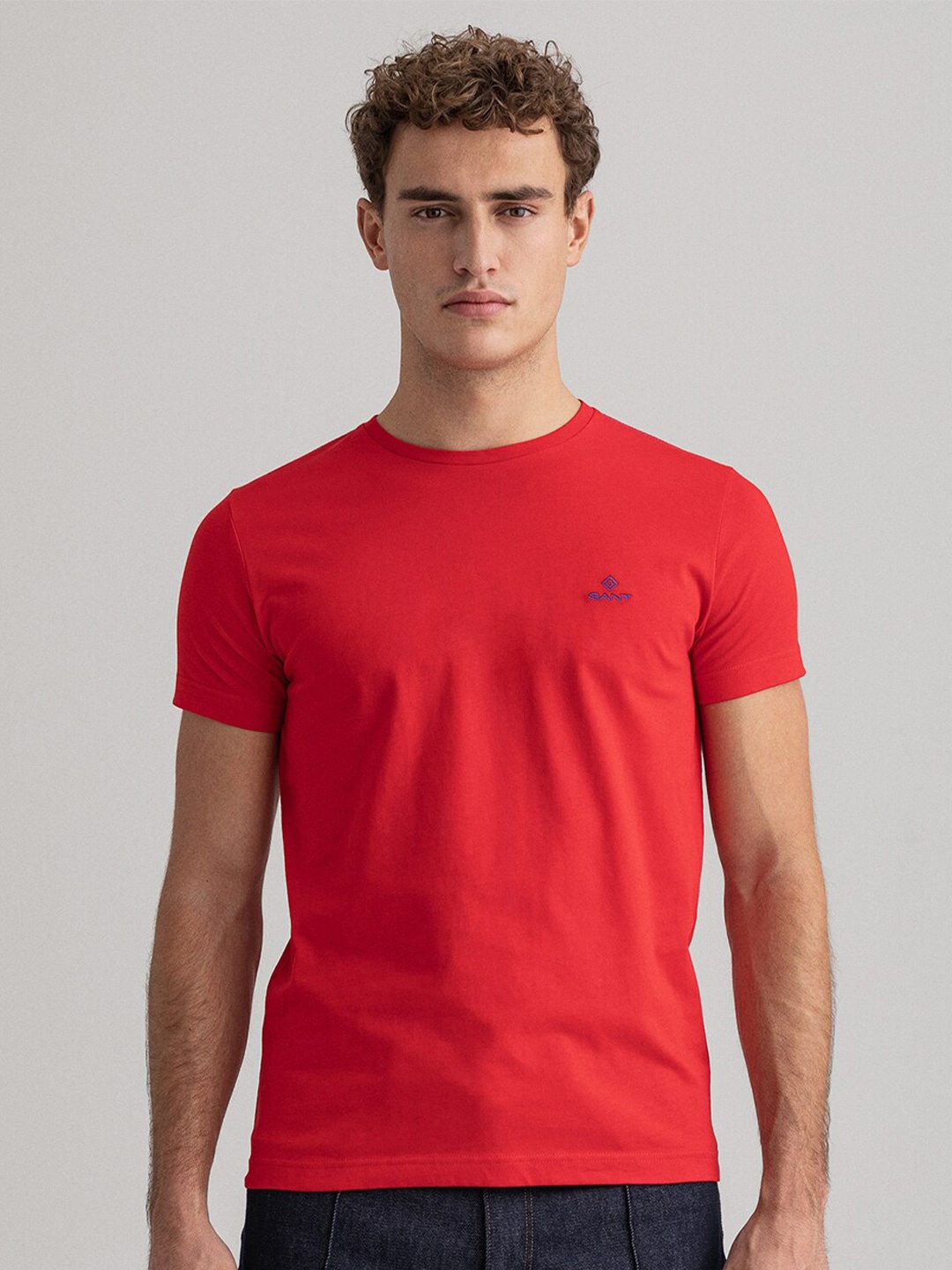 

GANT Men Red Colourblocked High Neck Pure Cotton T-shirt