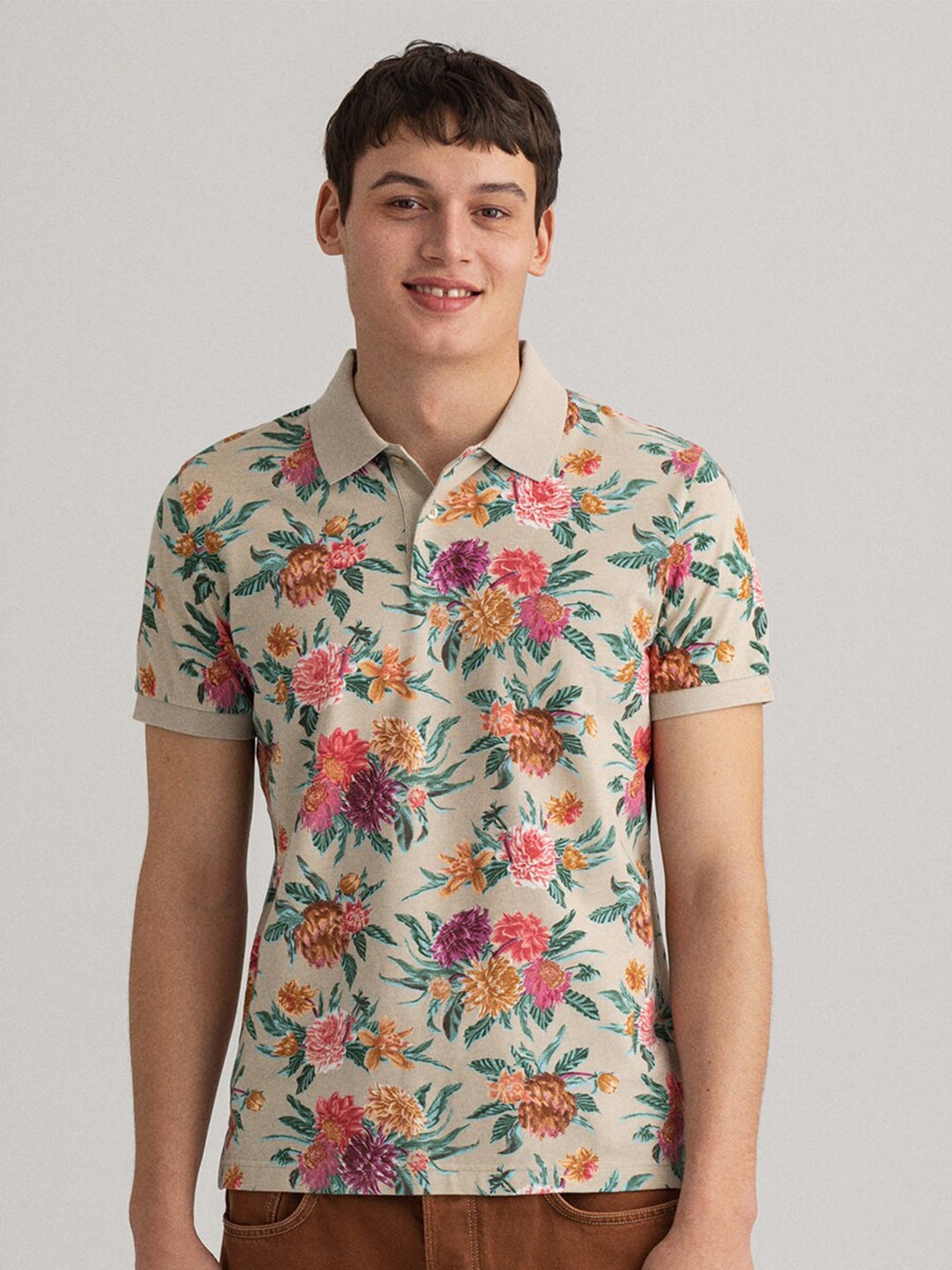 

GANT Men Beige & Pink Floral Printed Polo Collar Regular Fit Pure Cotton T-shirt
