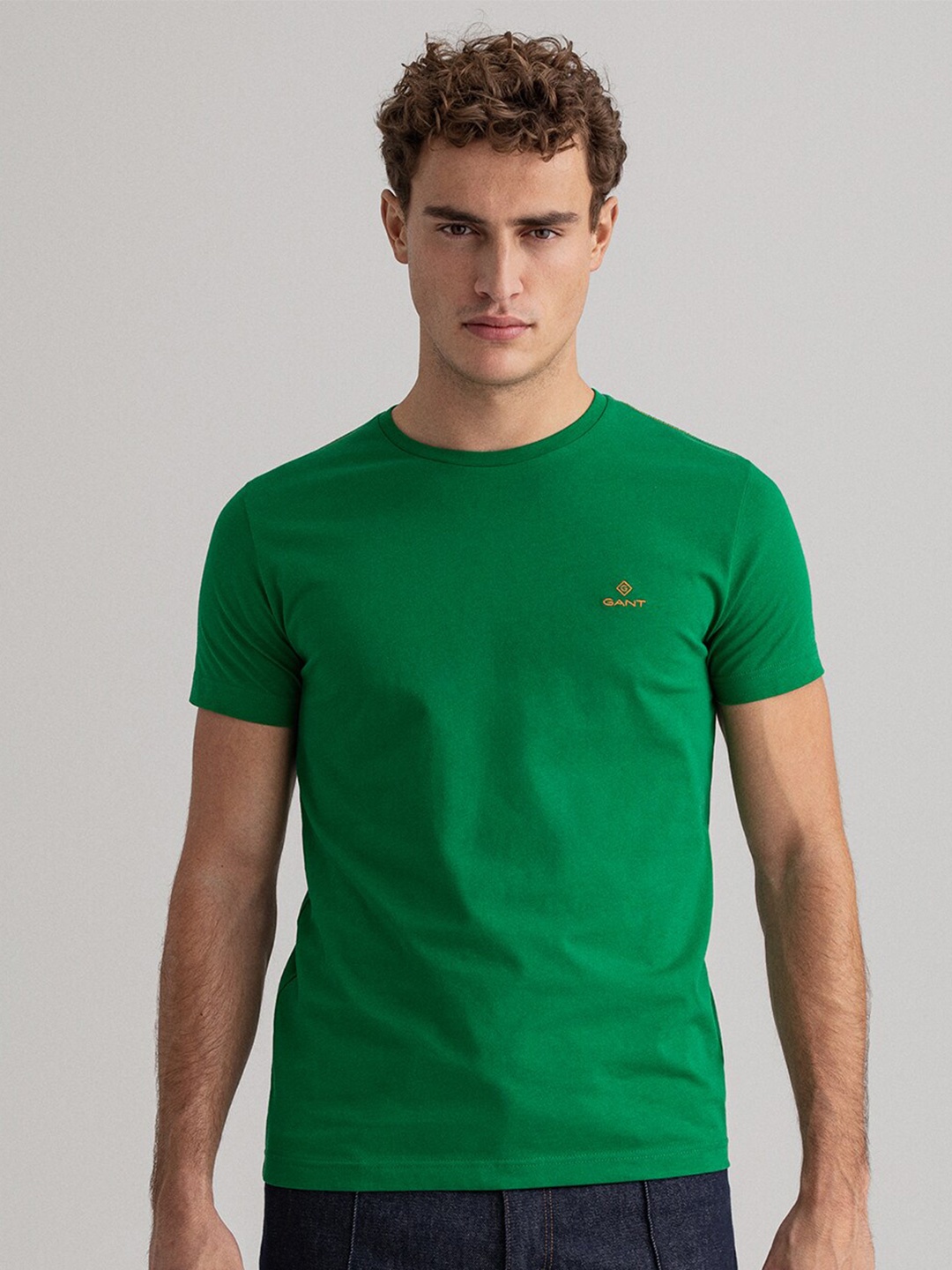 

GANT Men Green Solid Pure Cotton T-shirt