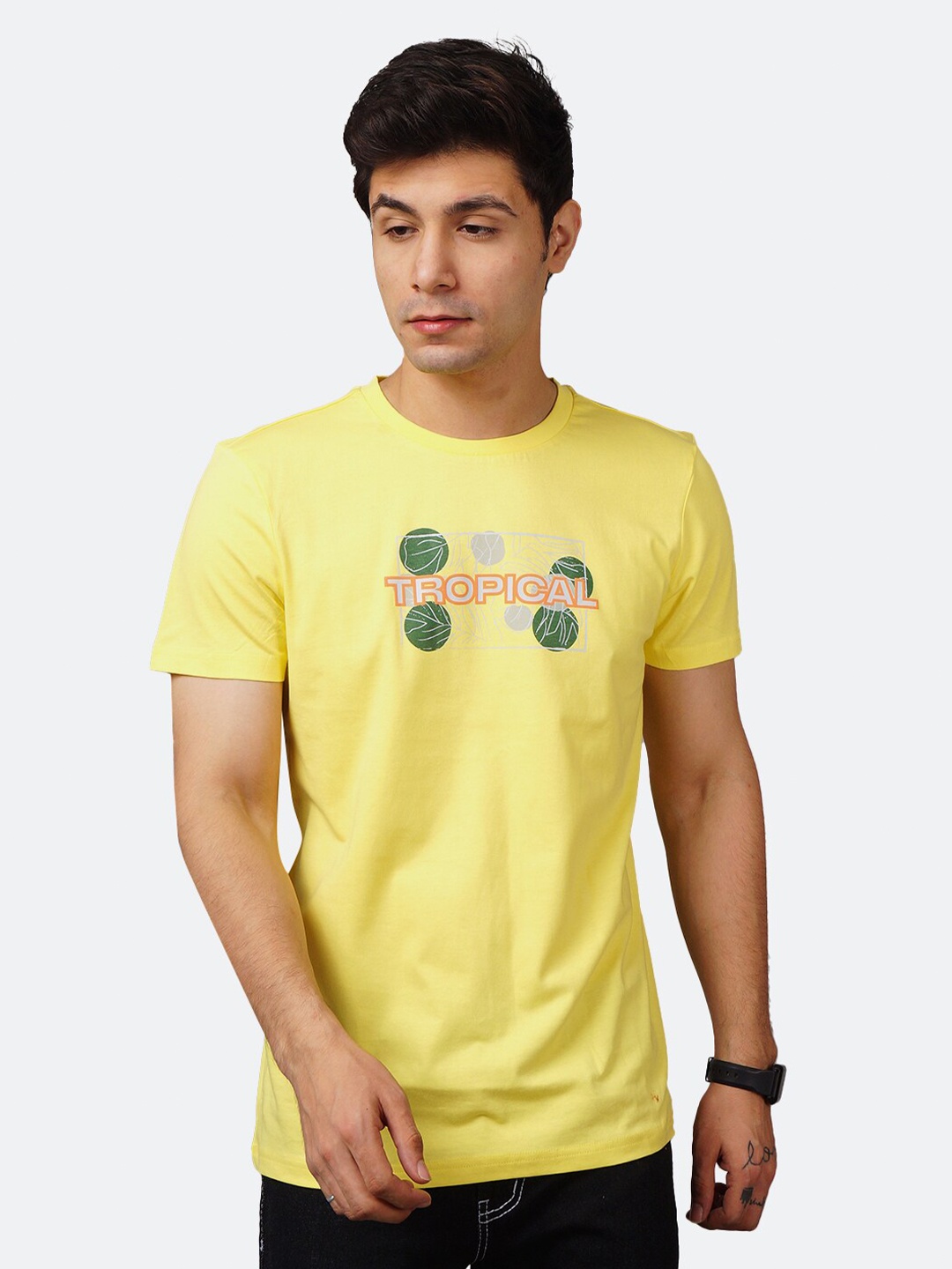 

PEPLOS Men Yellow Typography Printed Cotton T-shirt