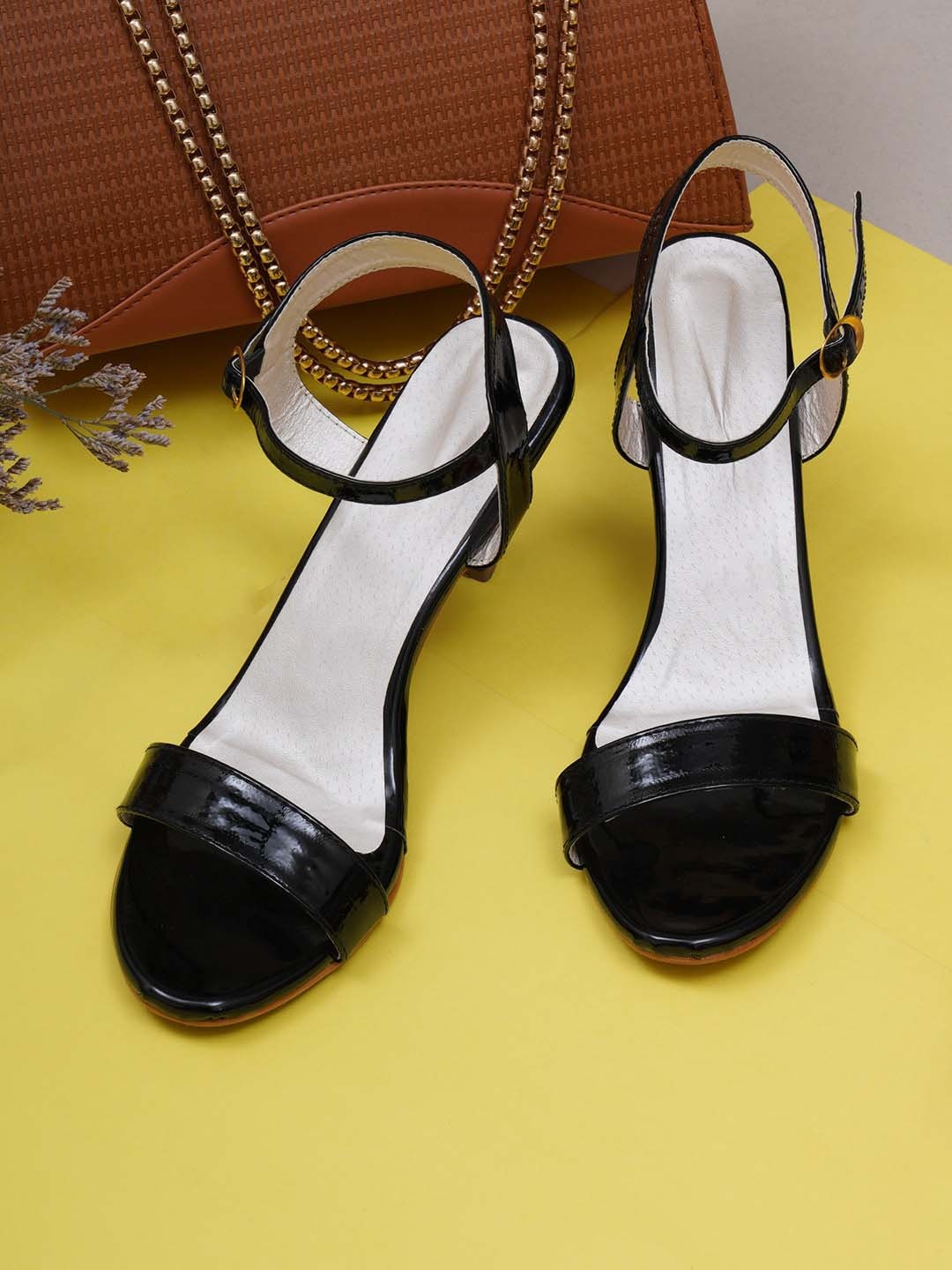 

Misto Black Textured Stiletto Heels