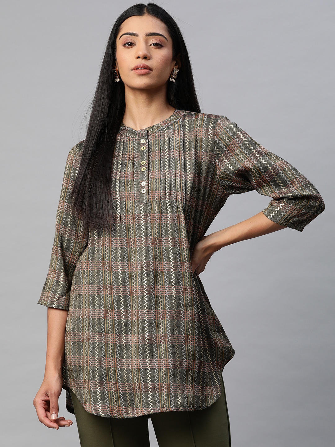 

Laabha Olive Green & Blue Printed Tunic
