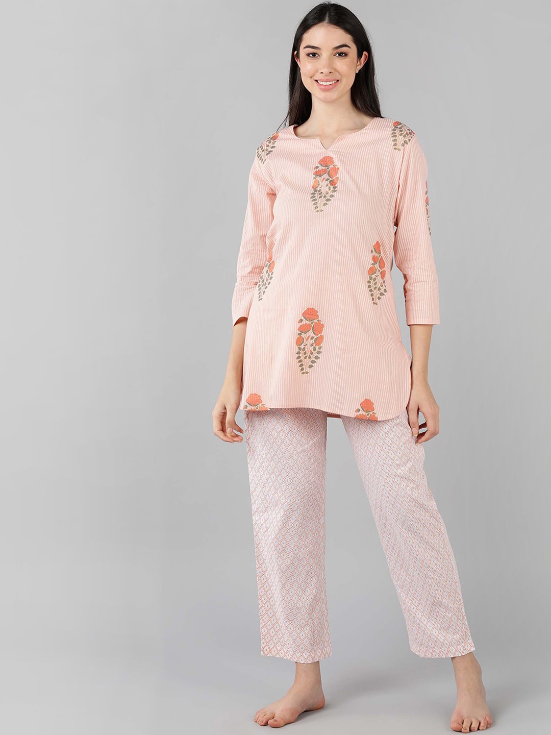 

AHIKA Women Peach-Coloured Printed Night suit