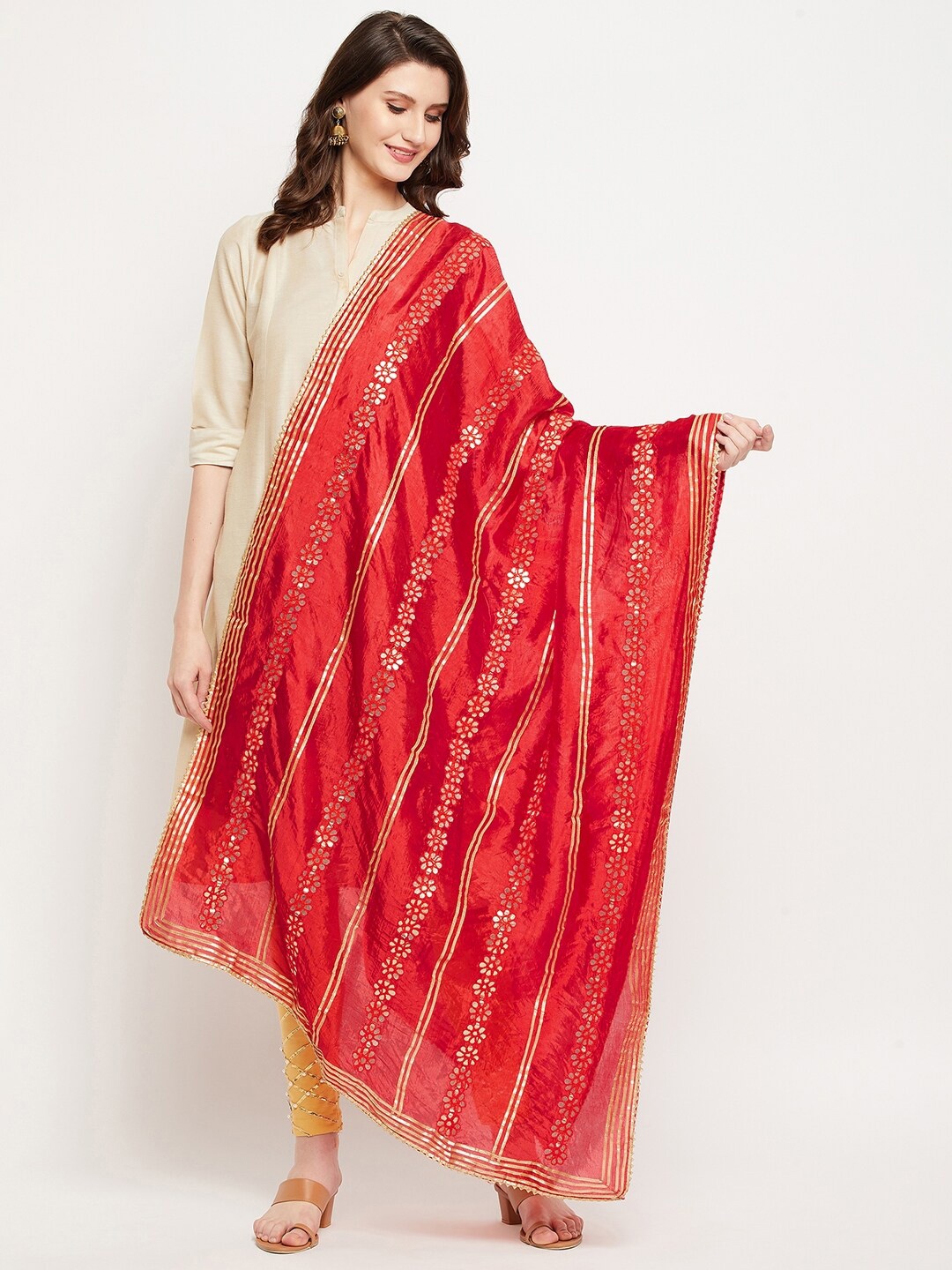 

Clora Creation Red & Gold-Toned Embroidered Dupatta with Gotta Patti