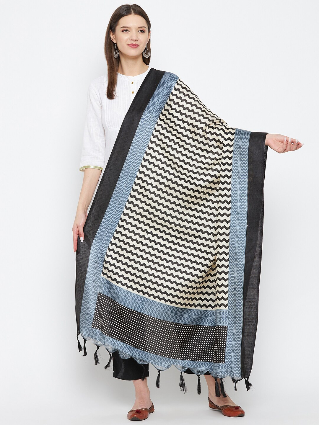 

Clora Creation Black & White Printed Dupatta