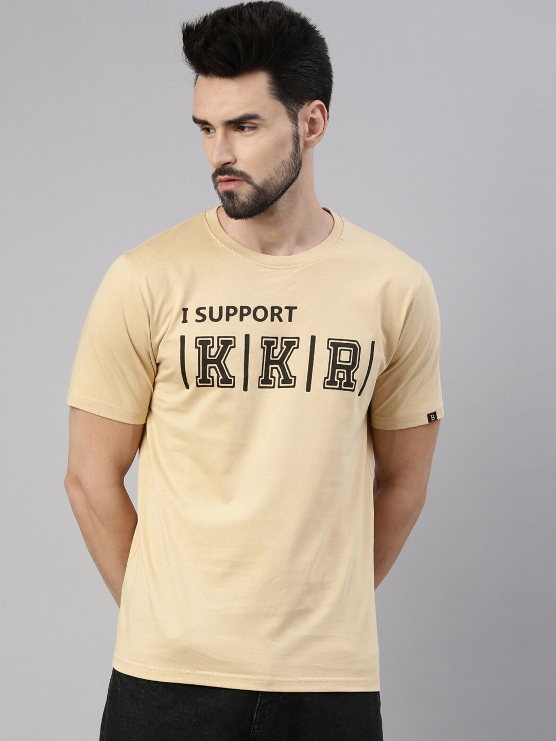 

Bushirt Men Beige Typography Printed Cotton T-shirt