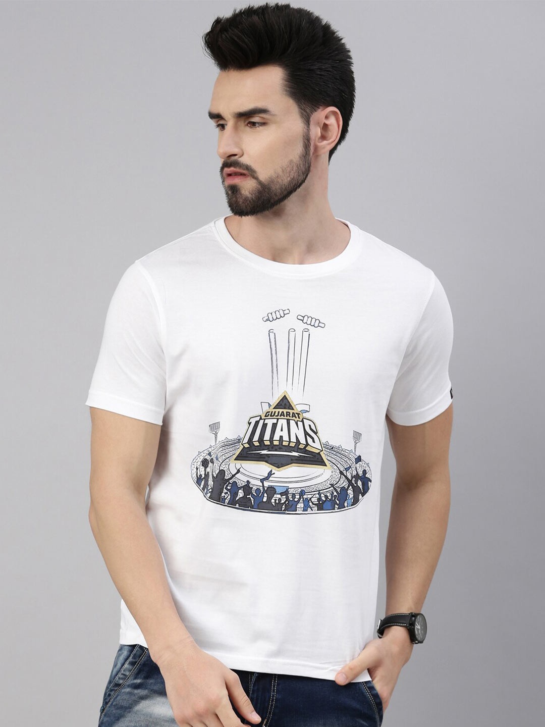 

Bushirt Men White Graphic Printed Cotton T-shirt