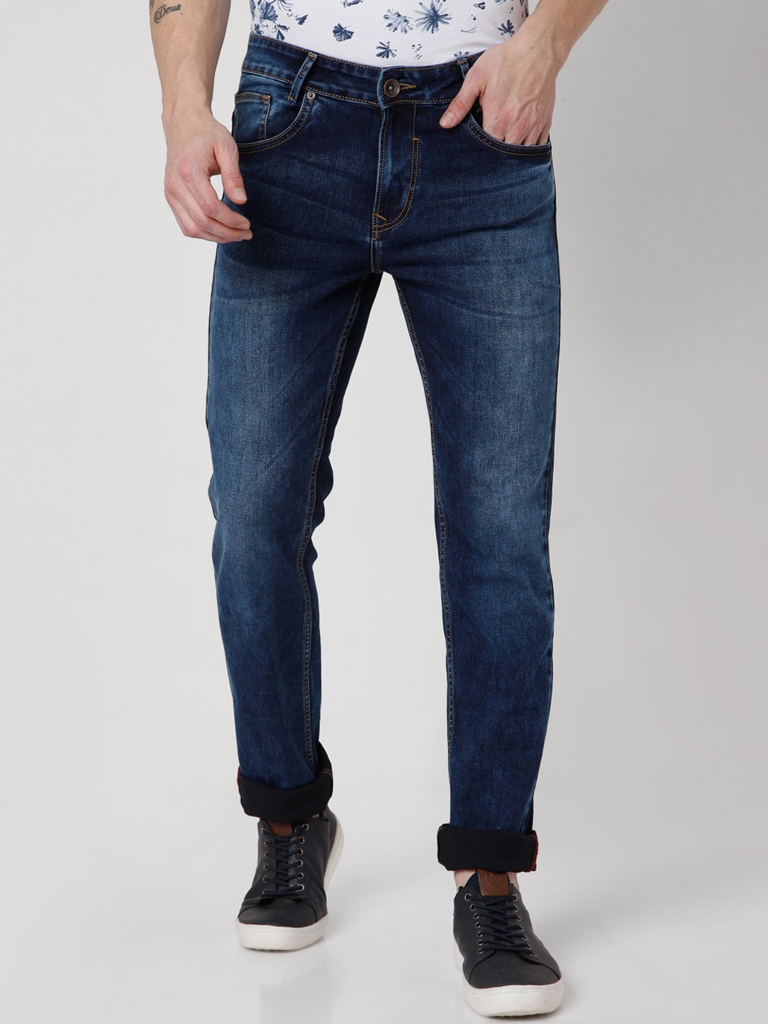 

Mufti Men Blue Slim Fit Light Fade Stretchable Jeans