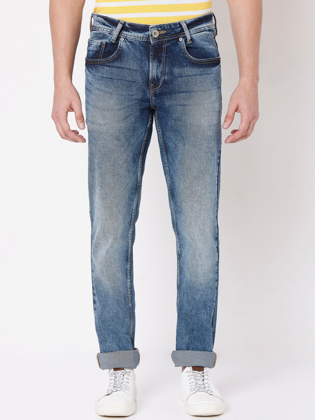 

Mufti Men Blue Slim Fit Heavy Fade Stretchable Jeans