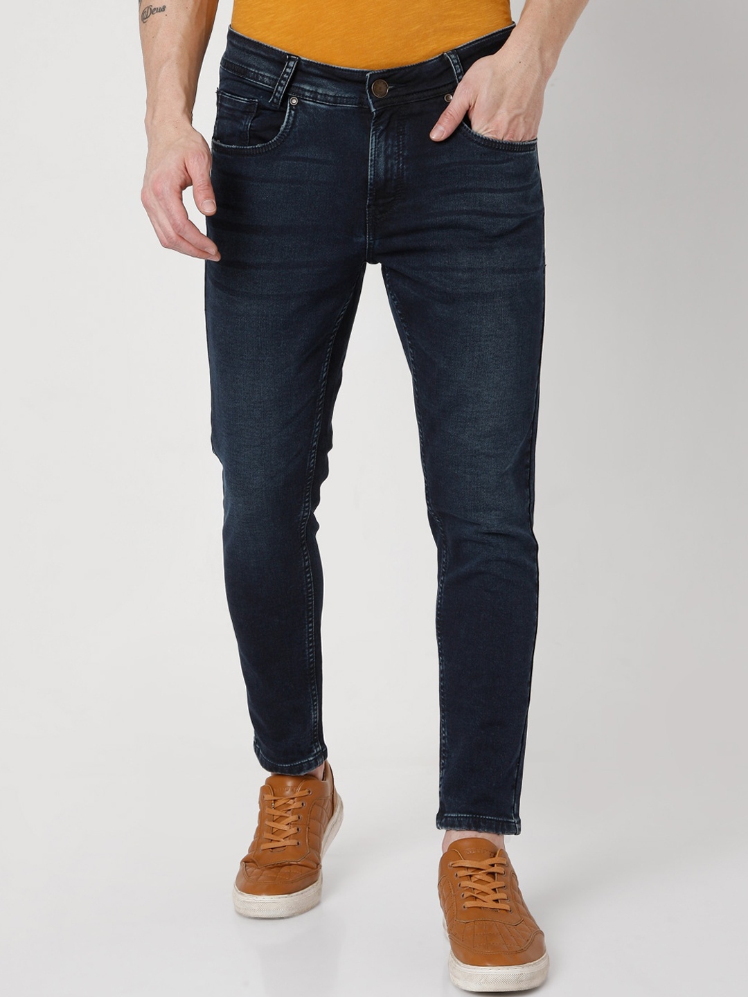 

Mufti Men Blue Slim Fit Light Fade Stretchable Jeans