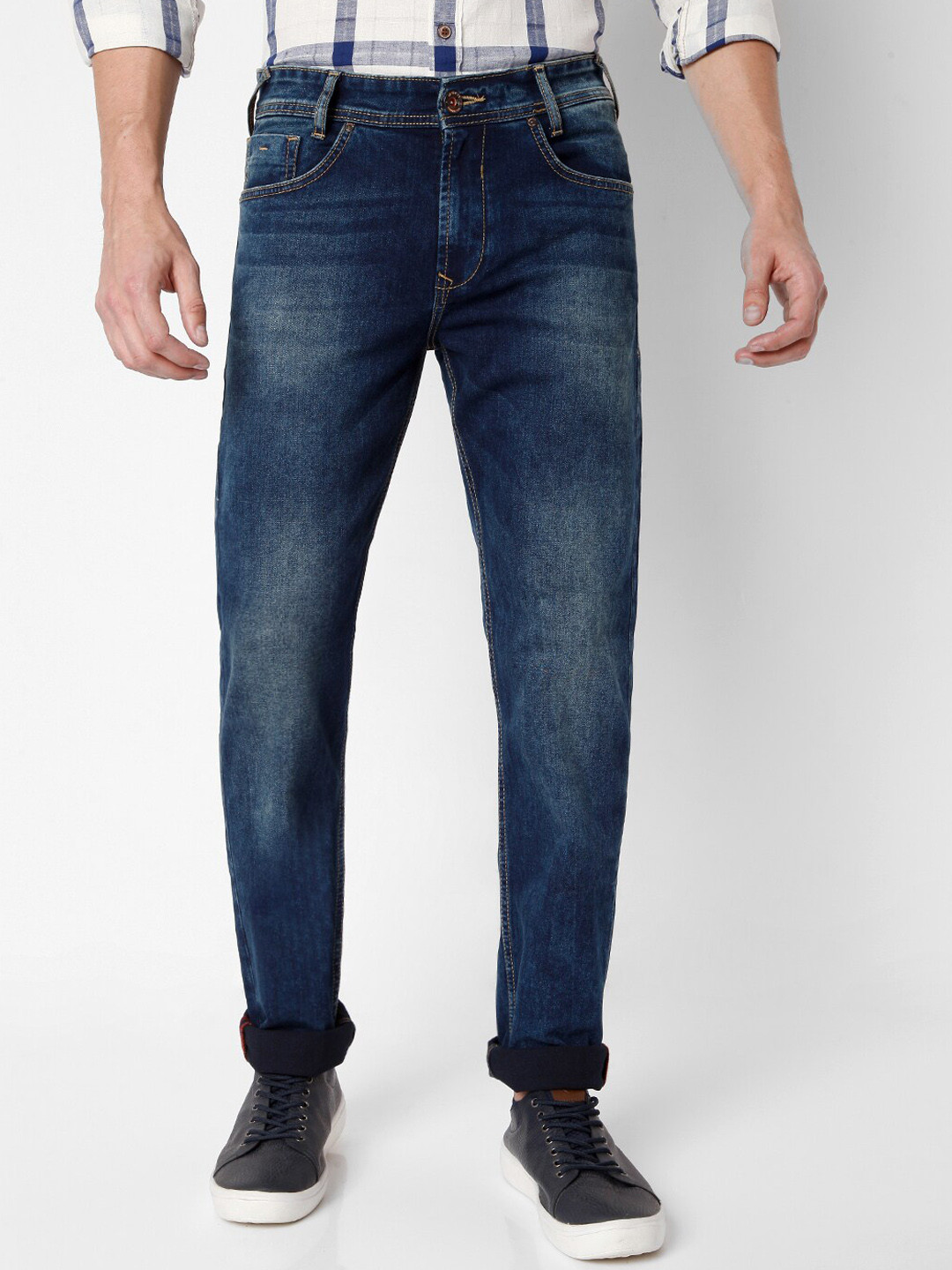 

Mufti Men Blue Straight Fit Heavy Fade Straight Fit Stretchable Jeans