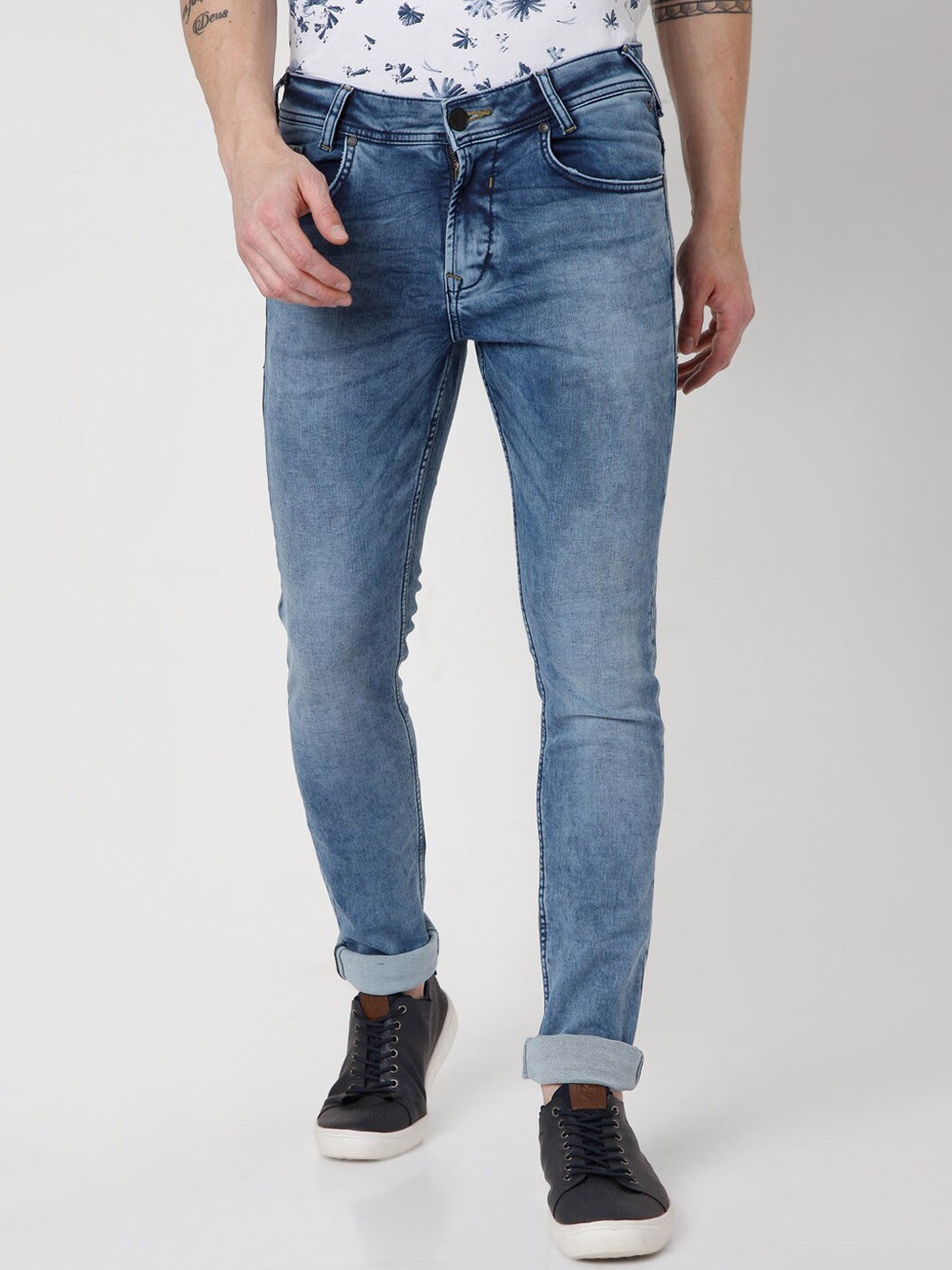 

Mufti Men Blue Skinny Fit Heavy Fade Stretchable Jeans