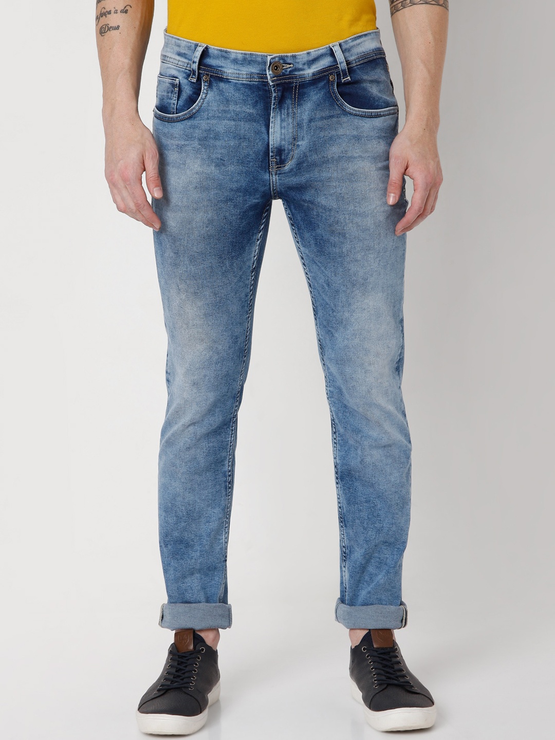 

Mufti Men Blue Highly Distressed Heavy Fade Stretchable Jeans