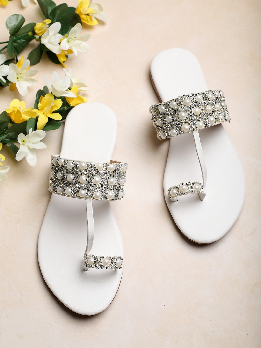 

HASTEN Women White Embellished One Toe Flats