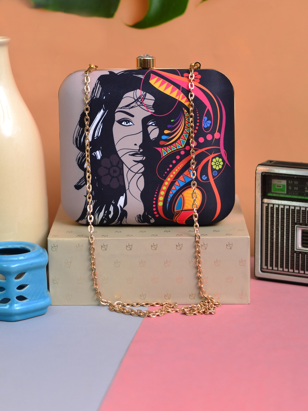 

ARTKLIM Grey Printed Box Clutch