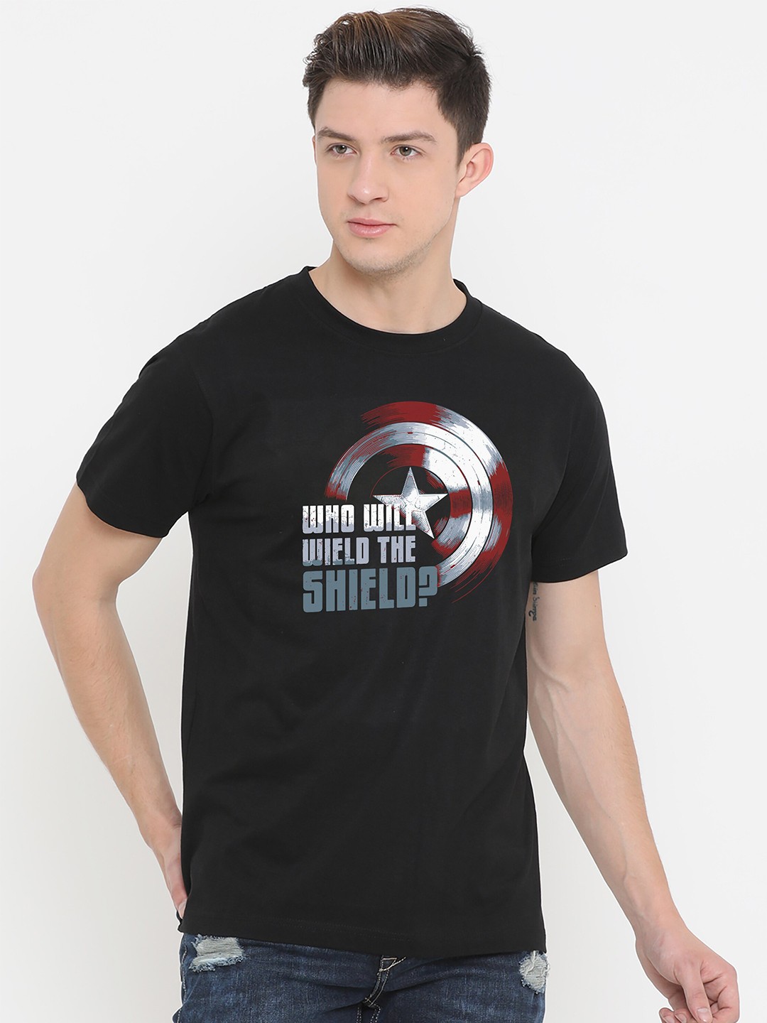 

Fully Filmy Men Black Avengers Printed Cotton T-shirt
