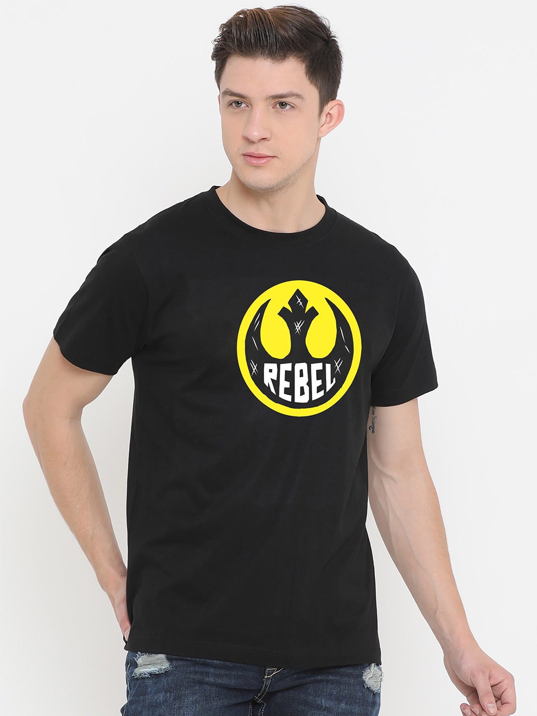 

Fully Filmy Men Black Typography Printed Applique T-shirt