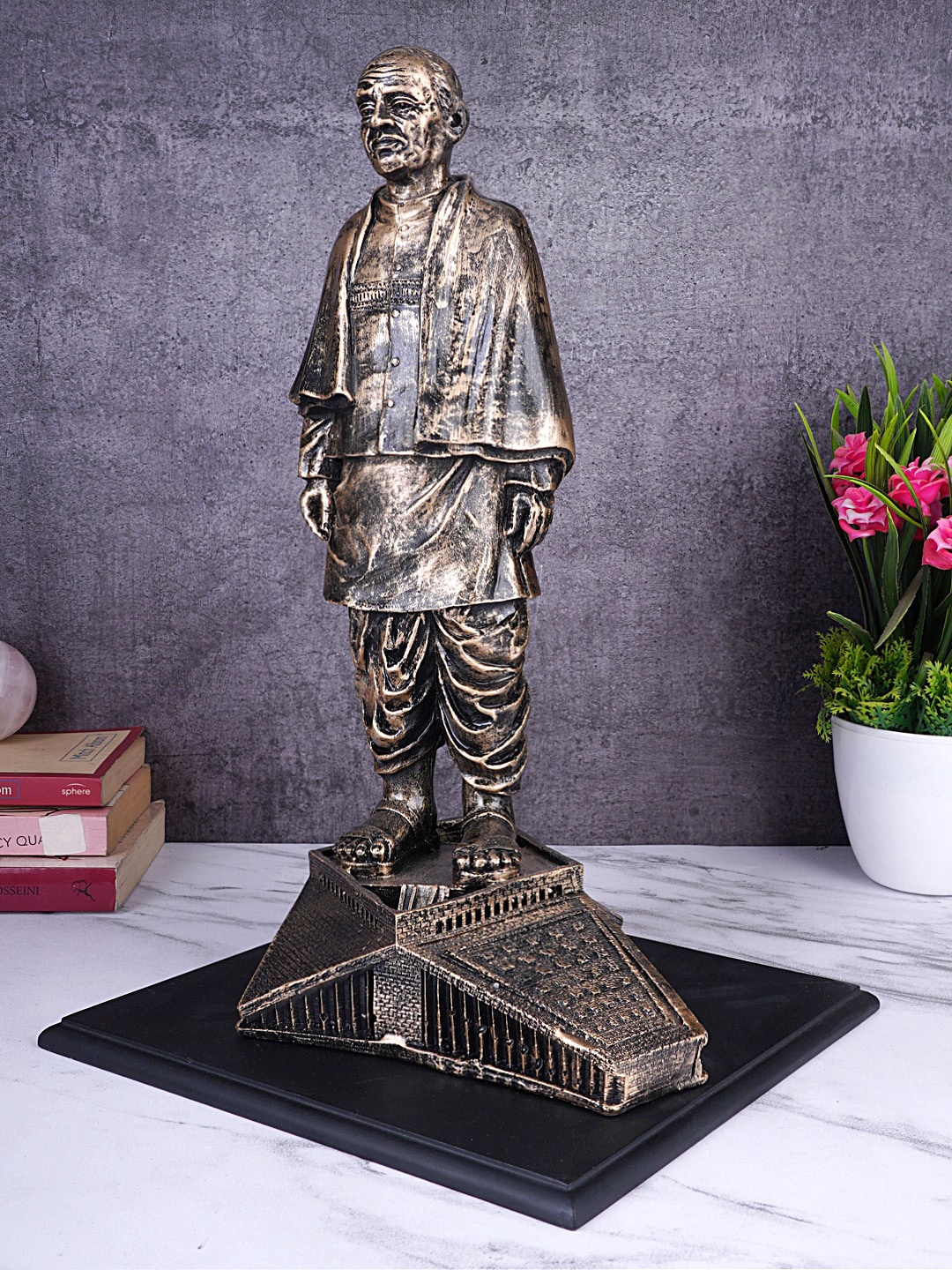 

FASHIYANOO Copper-Toned Sardarvallabh Bhai Patel Showpiece