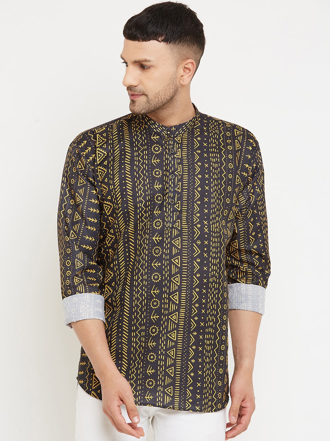 

Armaan Ethnic Men Black Ethnic Motifs Printed Indie Prints Kurta