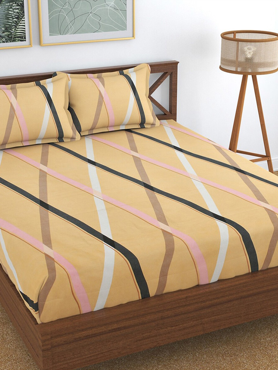 

Hammer Home Beige & Pink Printed 144 TC Queen Bedsheet & 2 Pillow Covers