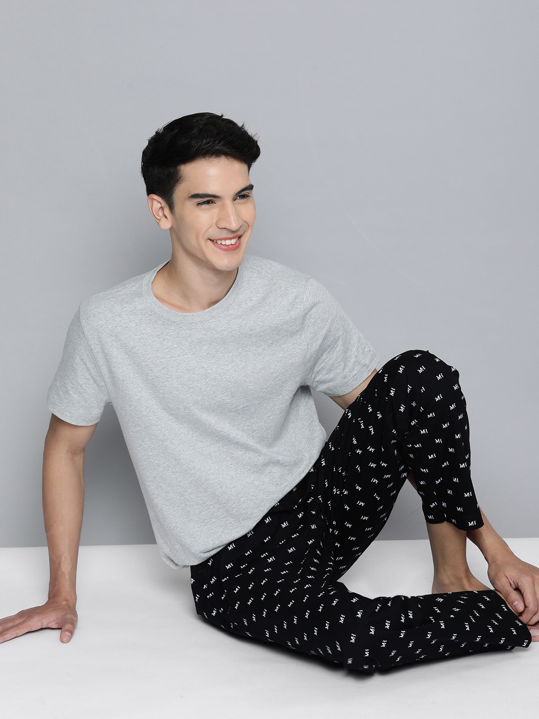 

Mast & Harbour Men Black Printed Pure Cotton Lounge Pants