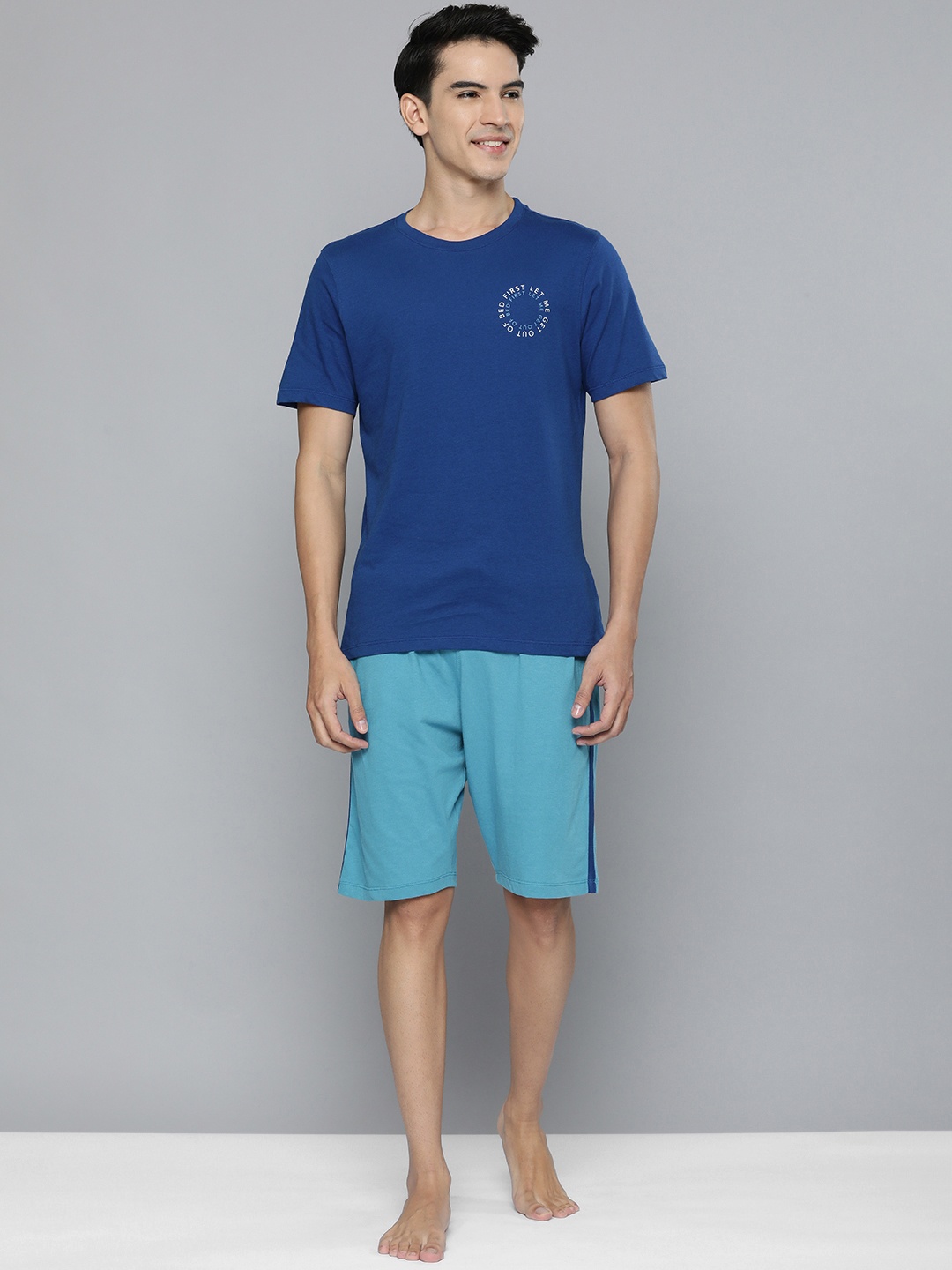 

Mast & Harbour Men Blue & Turquoise Blue Printed T-shirt with Shorts