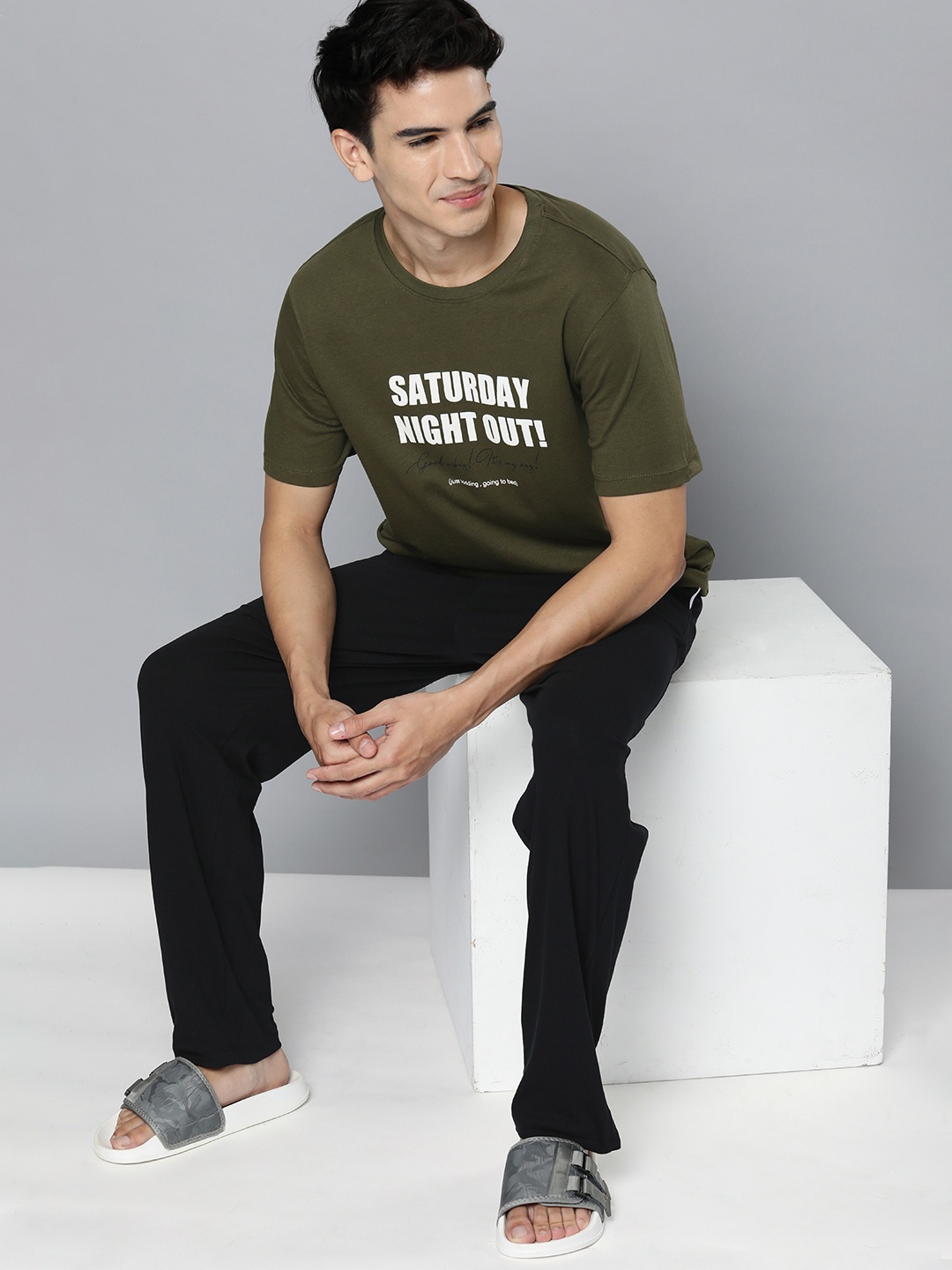 

Mast & Harbour Men Olive Green & Black Printed Pure Cotton Co-ord Set