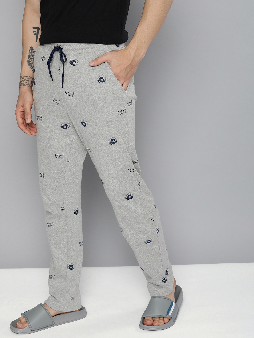 

Mast & Harbour Men Grey Melange Printed Lounge Pants