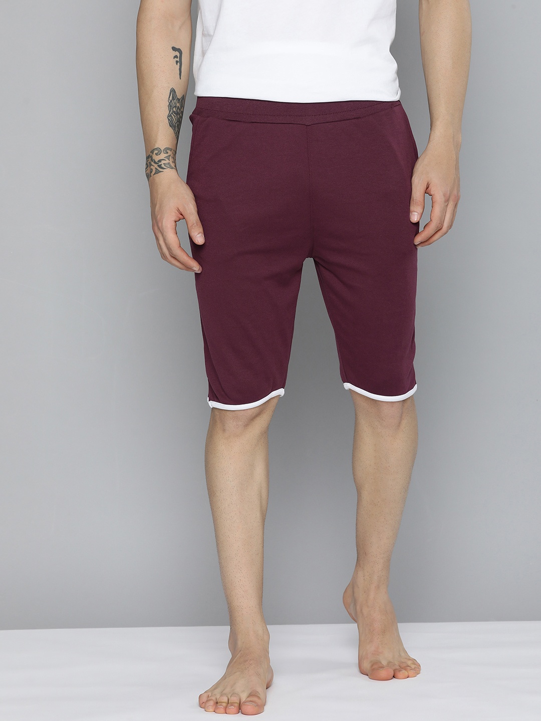 

Mast & Harbour Men Burgundy Solid Mid Rise Casual Lounge Shorts