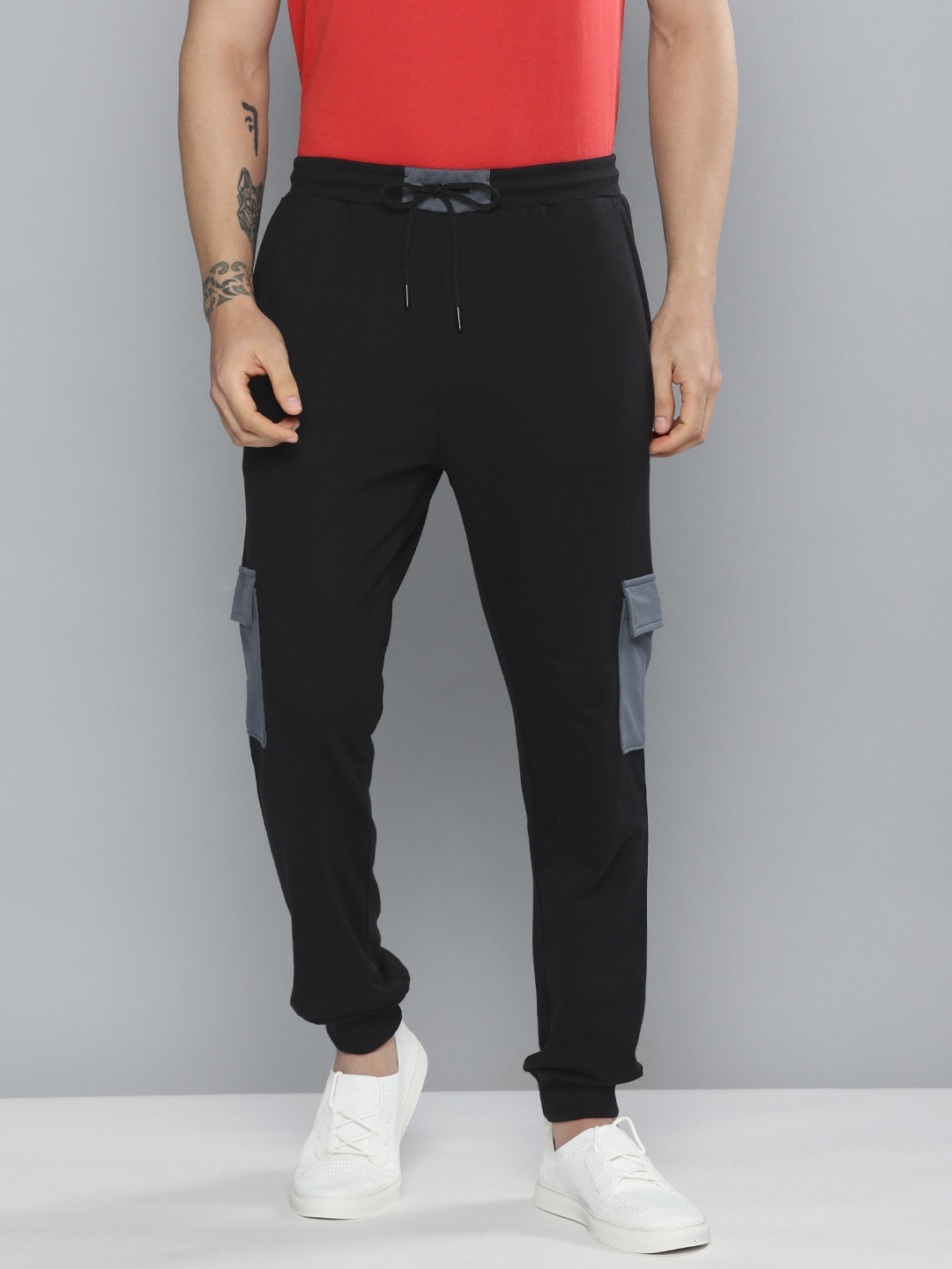 

Mast & Harbour Men Jet Black Solid Mid Rise Casual Joggers